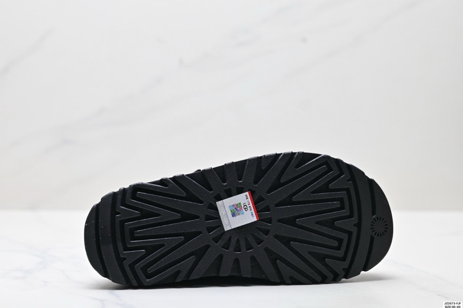 UGG マジックテープ 黒色 女性サンダル 37サイズ 新品未使用 元箱付き 今日特価】UGG 夏の新作 レディースゴールドシリーズ 厚底