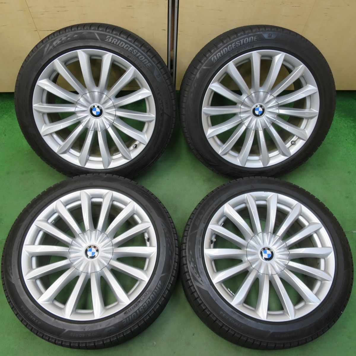 バリ溝 22年 9分 BMW 7シリーズ G11 G12 純正 245|45R19 275|40R19 スタッドレス ブリヂストン ブリザック VRX3 19インチ PCD112|5H 5042611イス