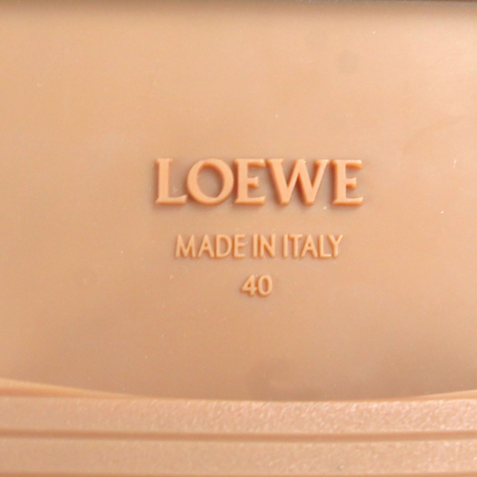 ロゴ入り レザー