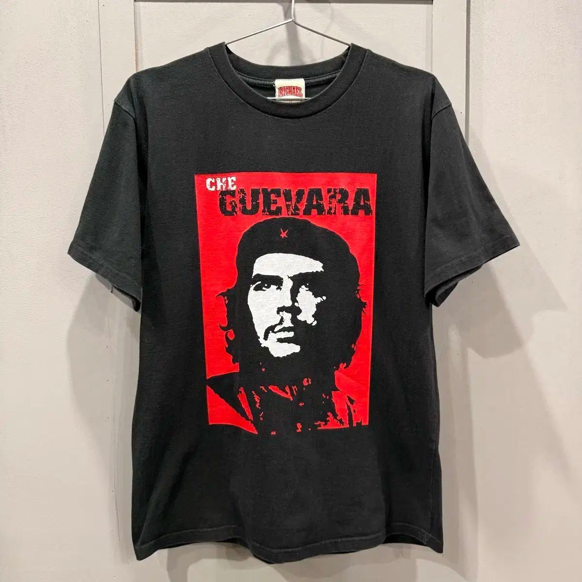 【雷市場（ポンジャン）商品韓国直送】 M MICHAEL チェゲラバ プリント 半袖 Tシャツ