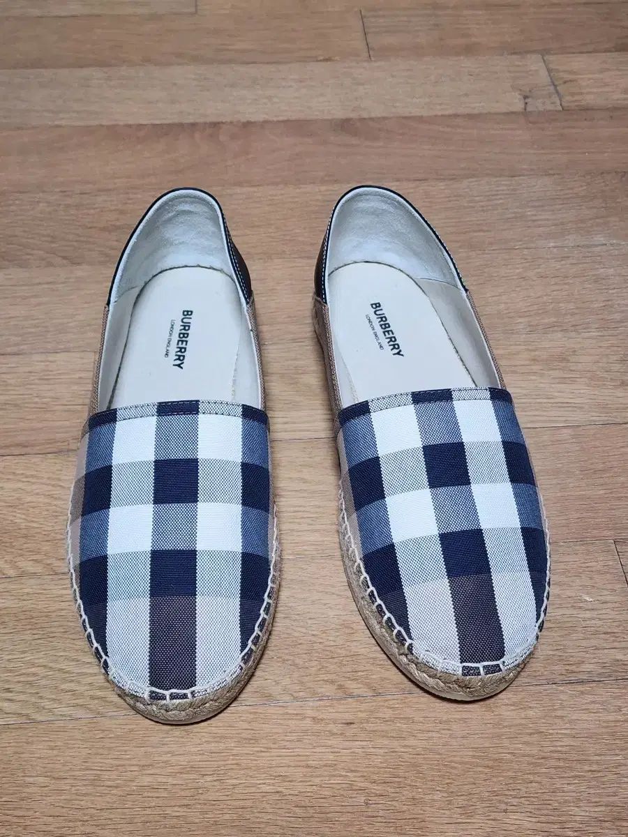 トゥモローランド スリッポン フラットシューズ38 ギャルリーヴィー