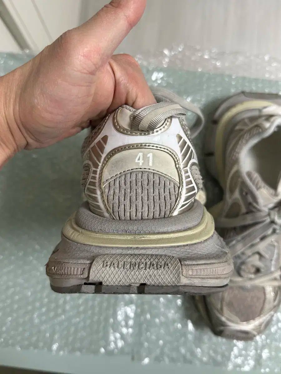 BALENCIAGA バレンシアガ
