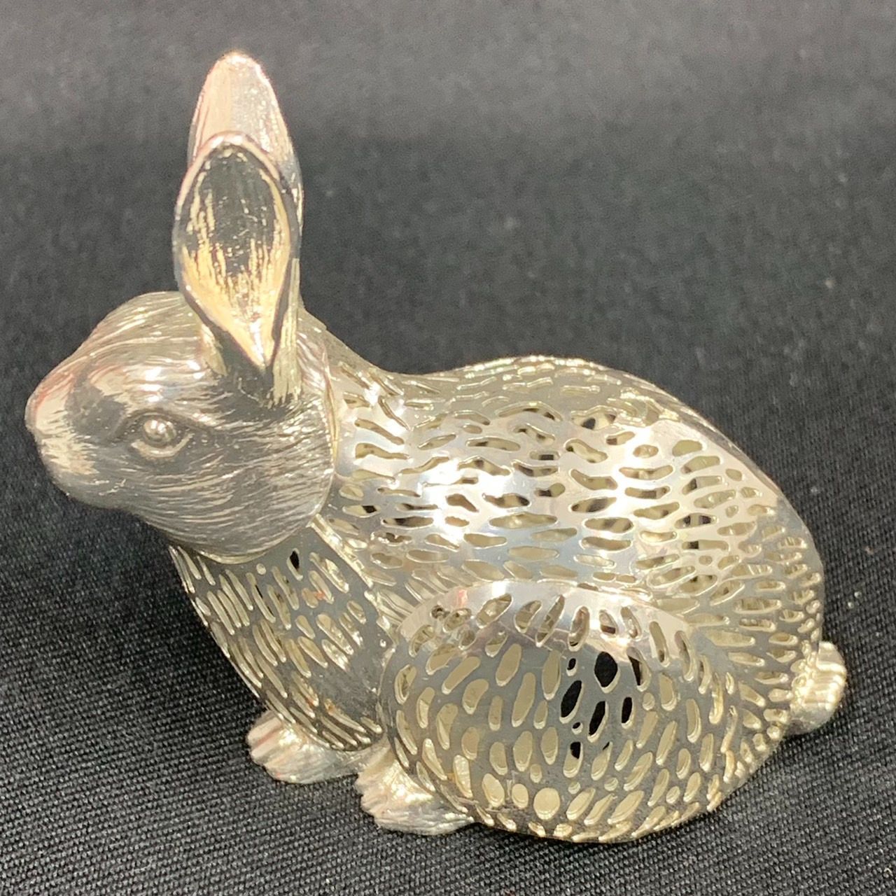 クリストフル　うさぎ　オブジェ christofle クリストフル ウサギ rabbitオブジェ - メルカリ