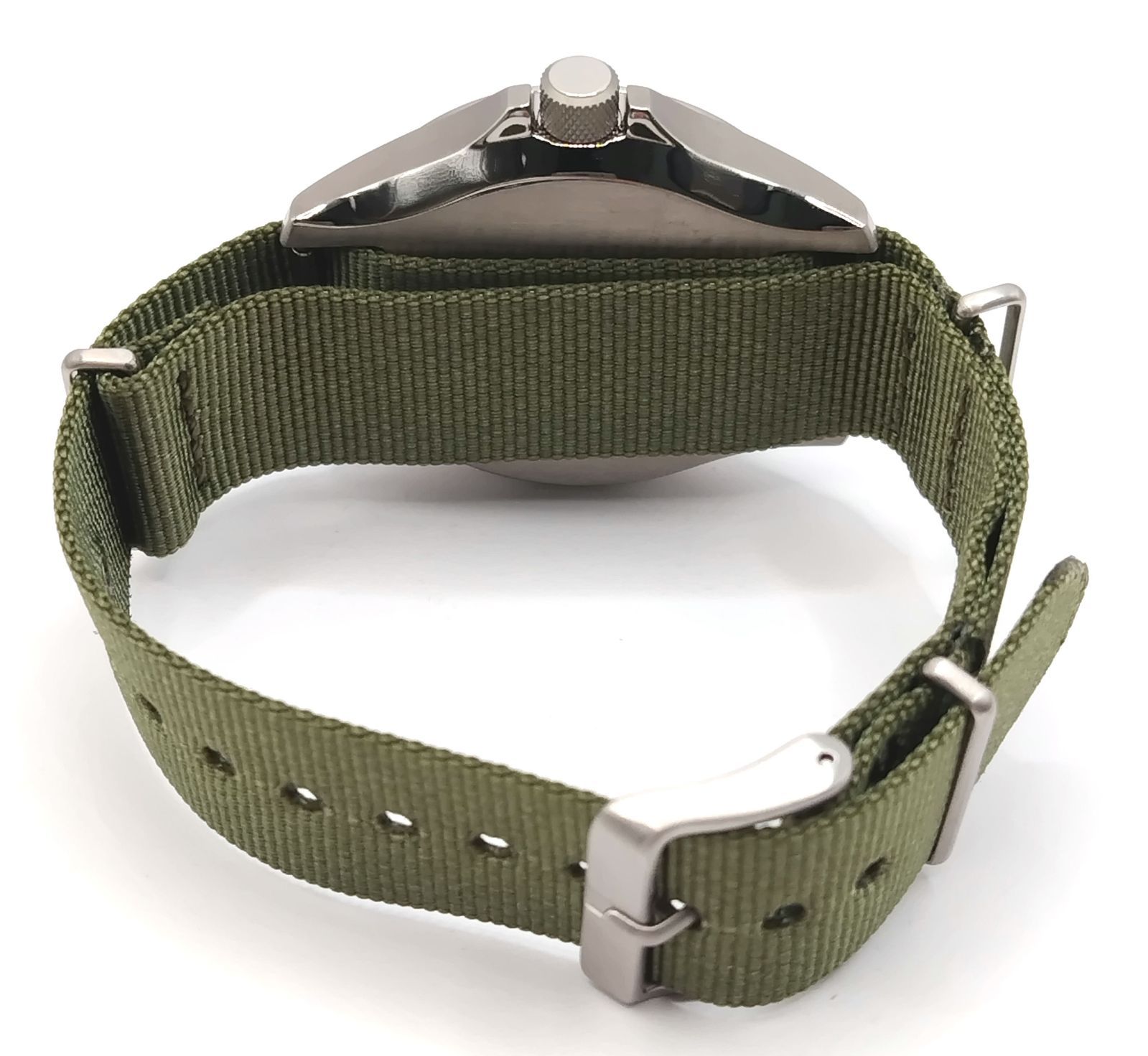美品mont-bell Citizen 腕時計 グリーン 限定550本！CITIZEN×mont-bell Limited Edition PROMASTER堂々