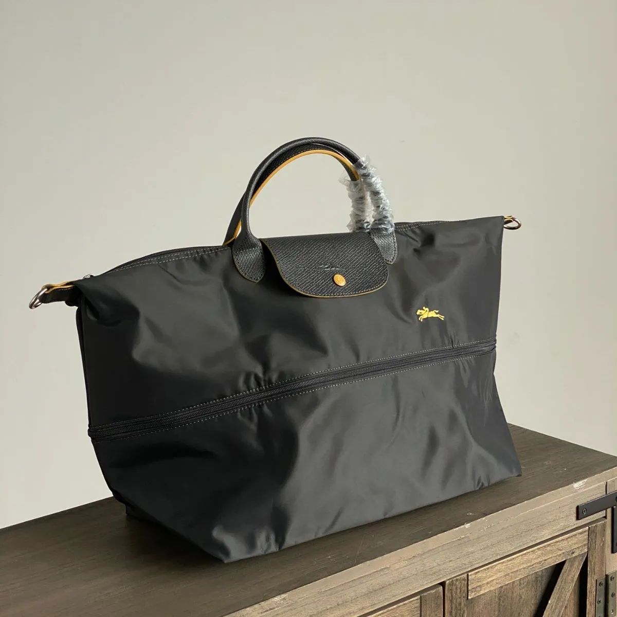 新品！ファッション⭐未使用 LONGCHAMP 大容量 伸展可能、縮小可能 2way ボストンバッグショルダーバッグ トートバッグ #ガンググレー