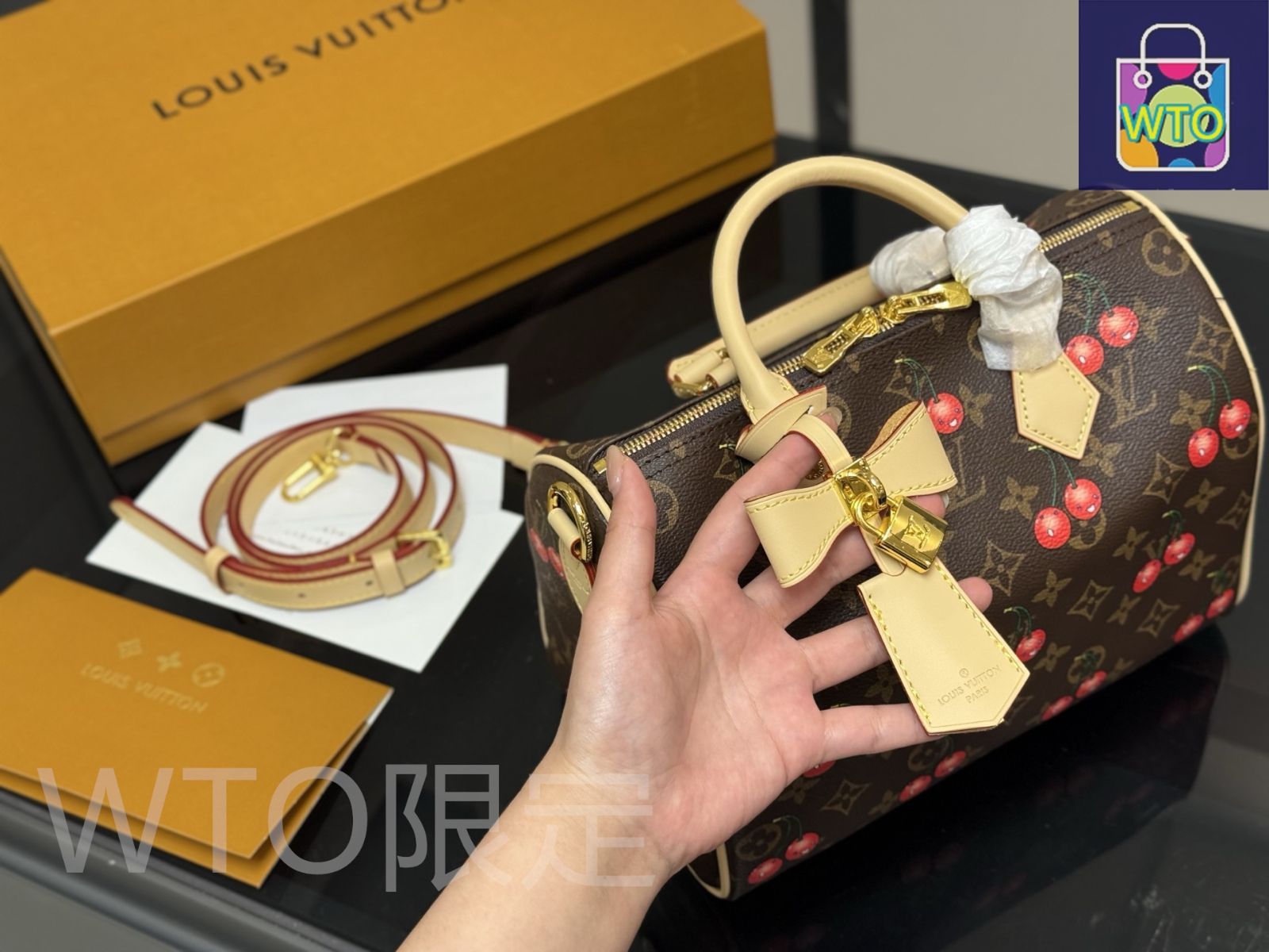 □【使用わずか】ルイヴィトン LOUIS VUITTON ユタ シャウニーMM