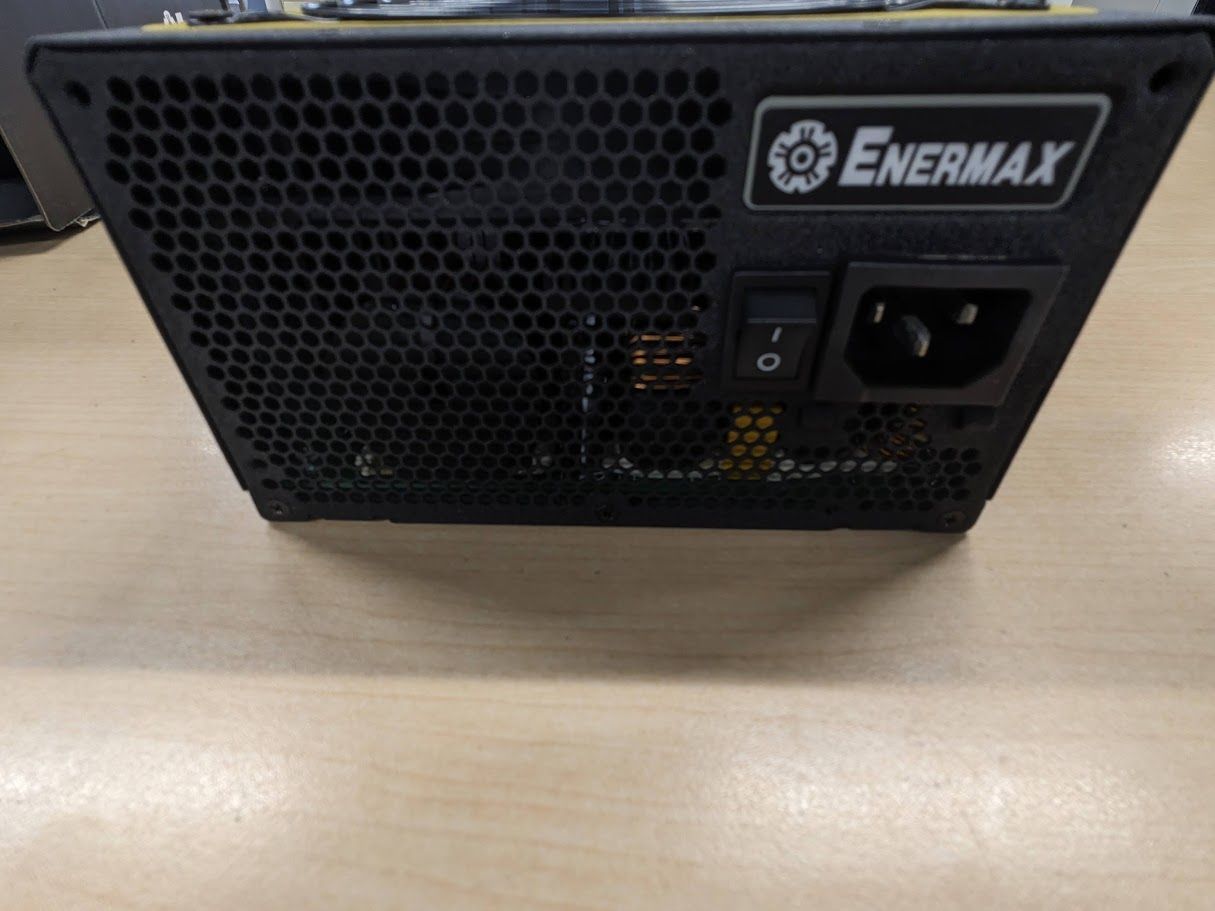メーカー修理戻り品 ENERMAX 1500W 80PLUS GOLD 5年保証 MAXREVO EMR1500EWT