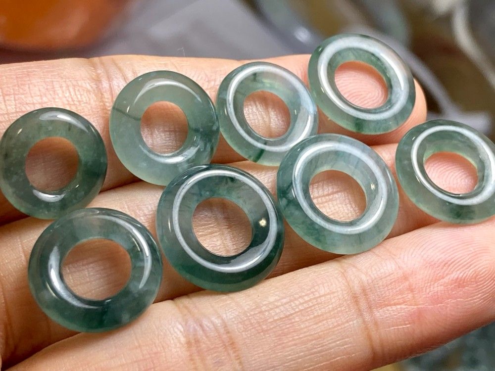 RS11-98 氷種 花青 玉壁 平安守り ドグアテマラ産 A貨 本