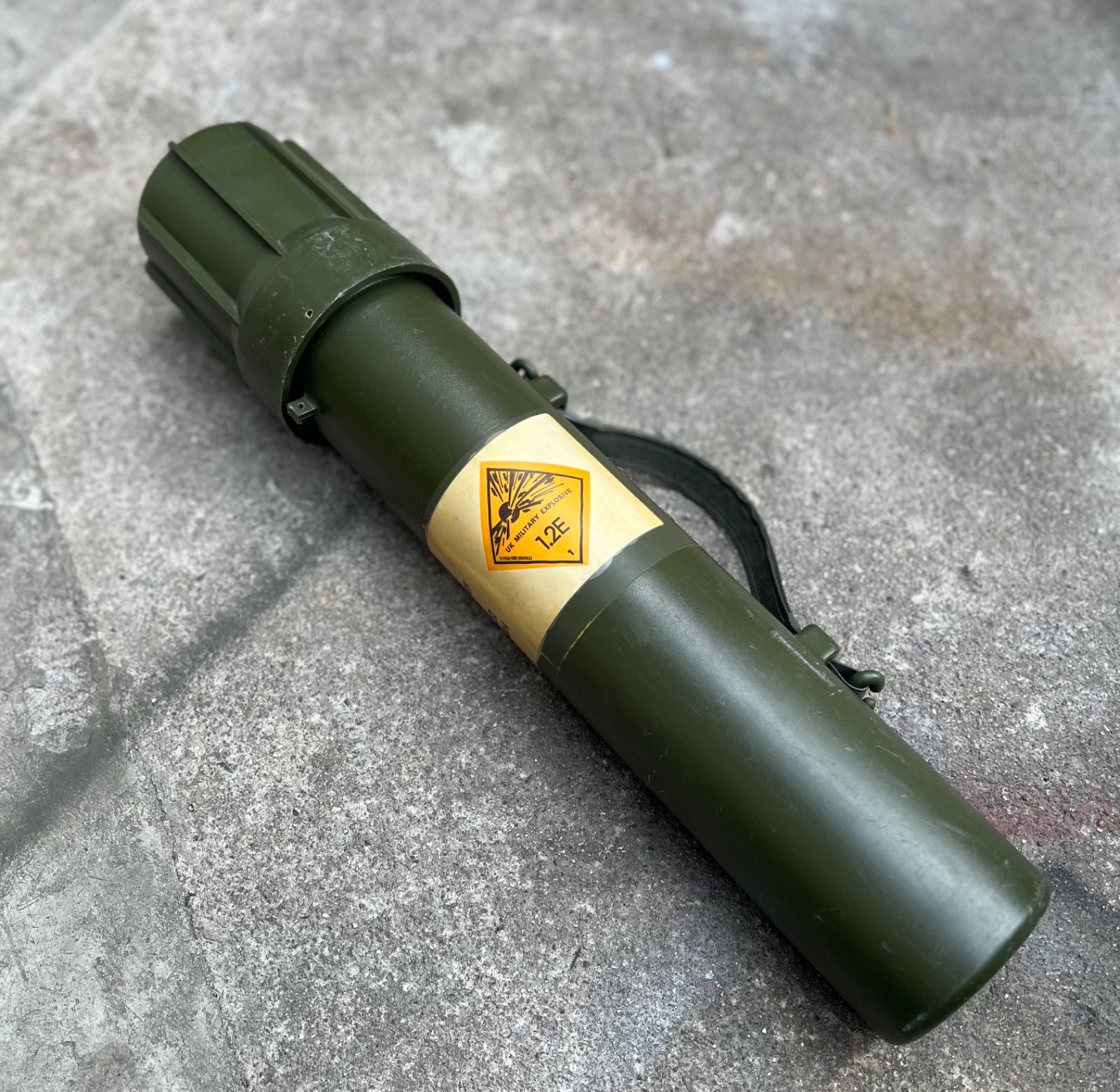 米軍 81mm 砲弾ケース - メルカリ