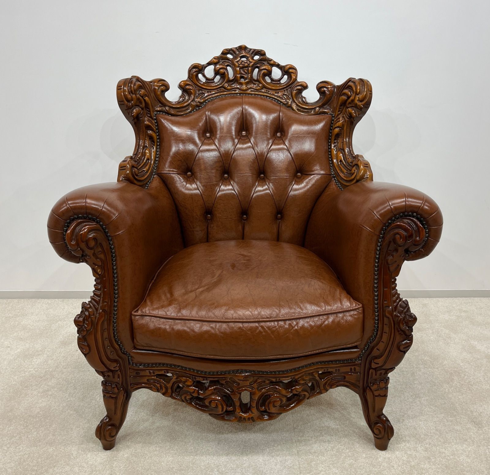 イタリア　マリオ・コルチャゴ 最高級ロココ様式1人掛けソファ 　パーソナルチェア イタリア マリオ・コルチャゴ 最高級ロココ調 1人掛けソファ