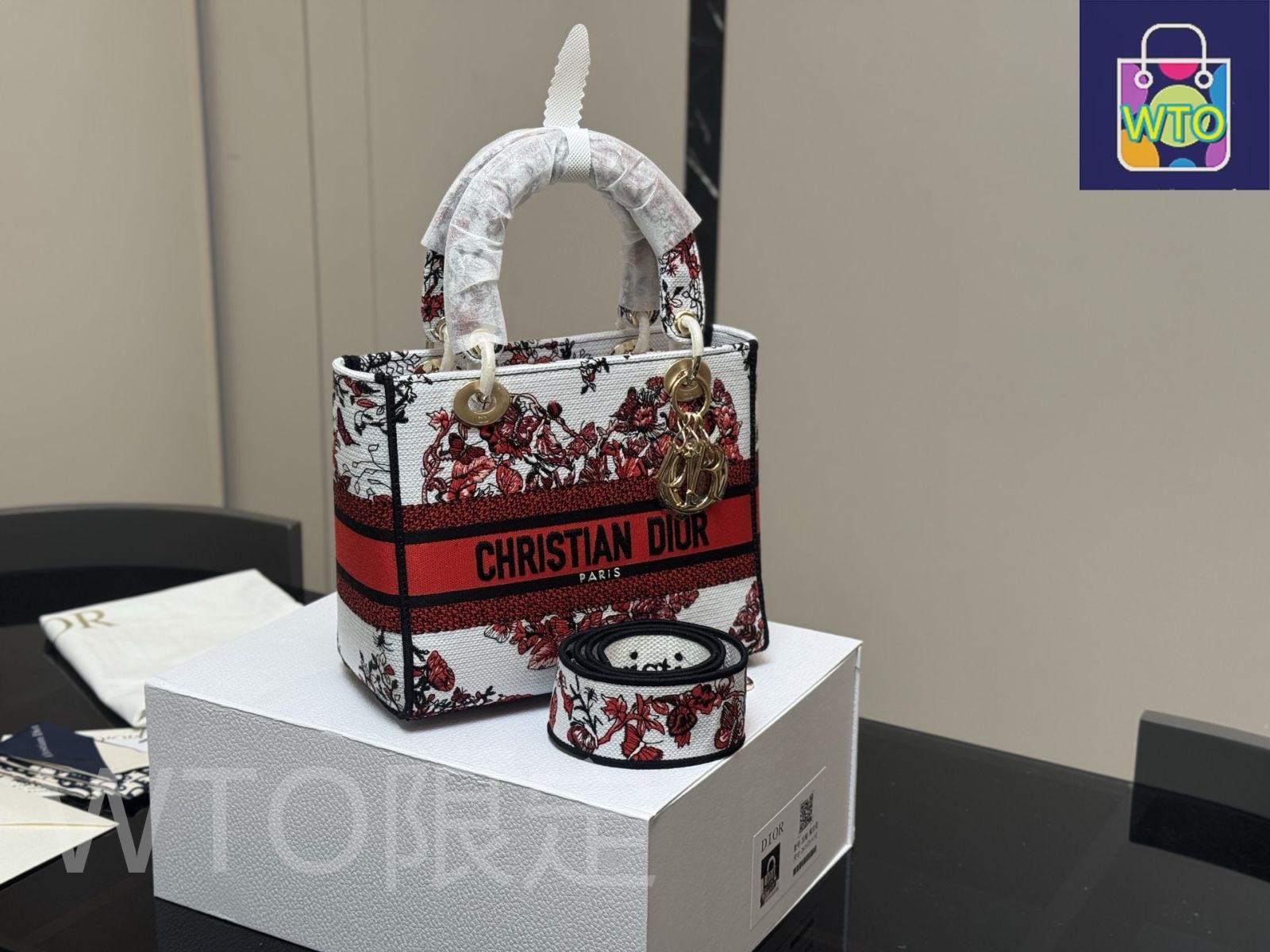 今日特価】Dior ディオール 刺繍ディアナバッグ シリーズ 刺繍広
