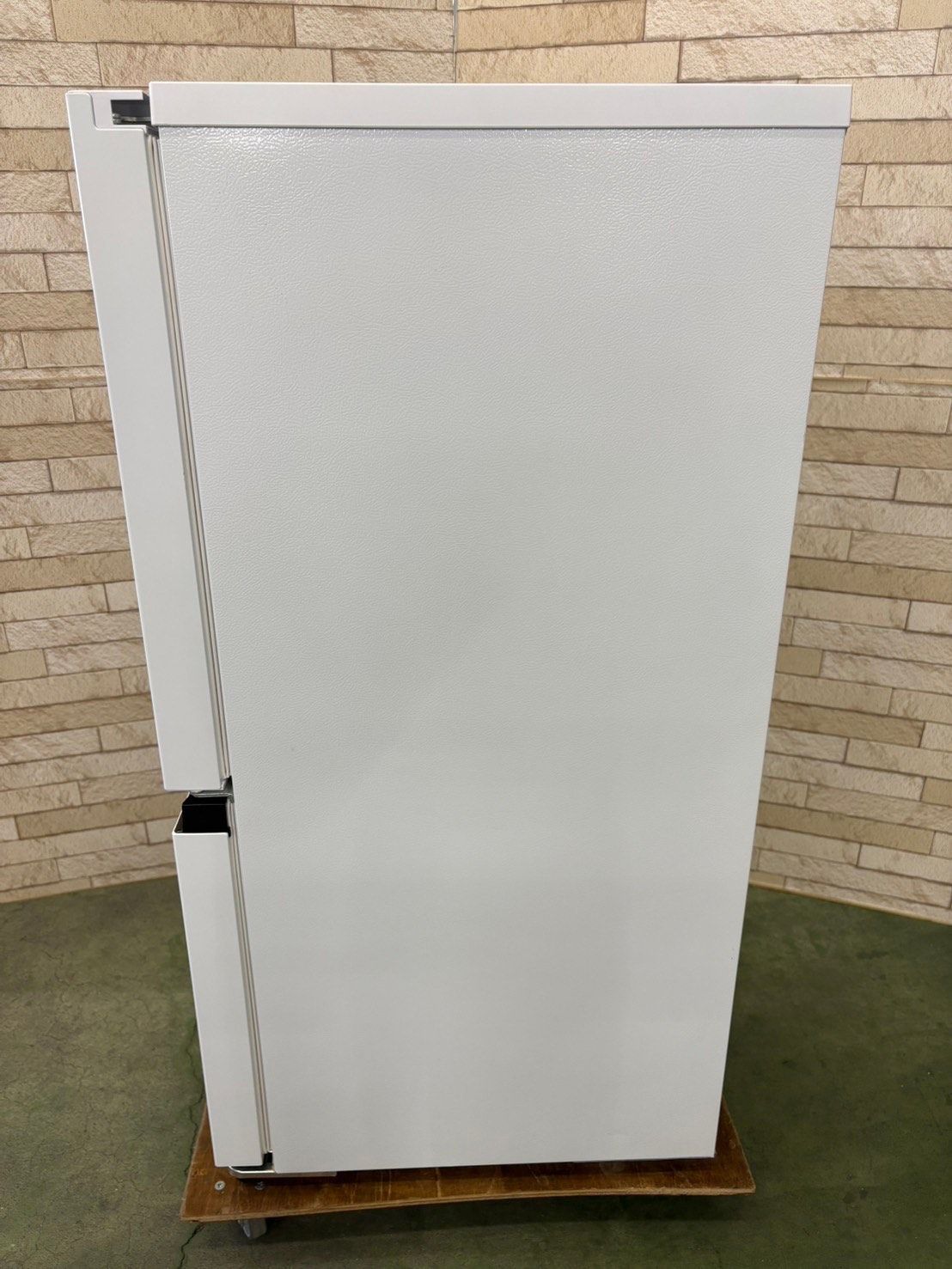 大阪送料無料☆3か月保障付き☆冷蔵庫☆2022年☆ハイセンス☆2ドア☆HR