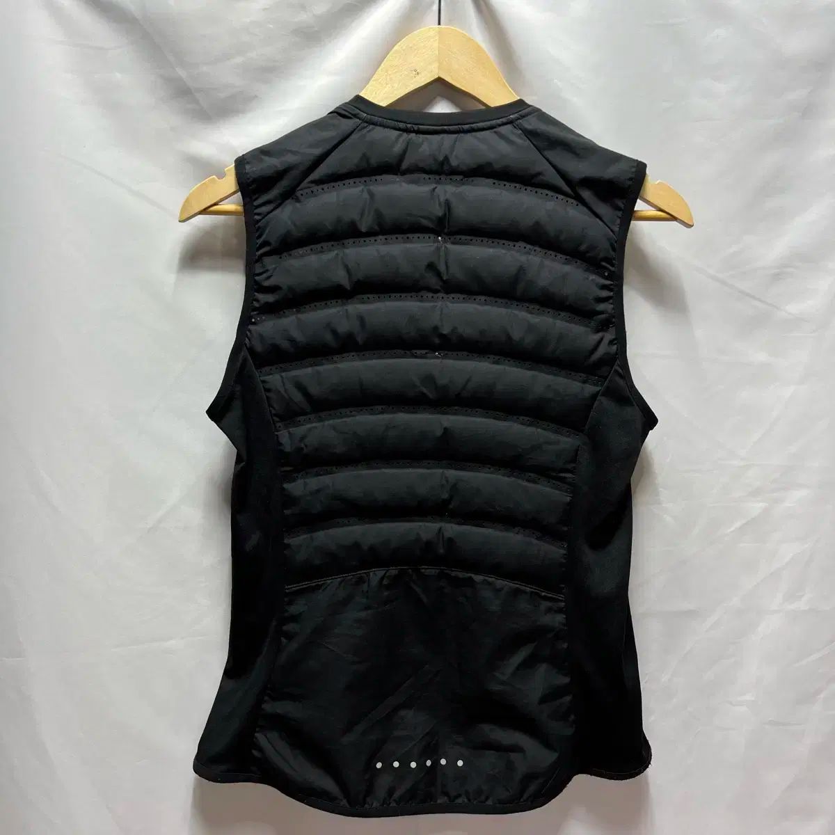 本物/レディース M NIKE(ナイキ) エアロロフト 黒 ランニング