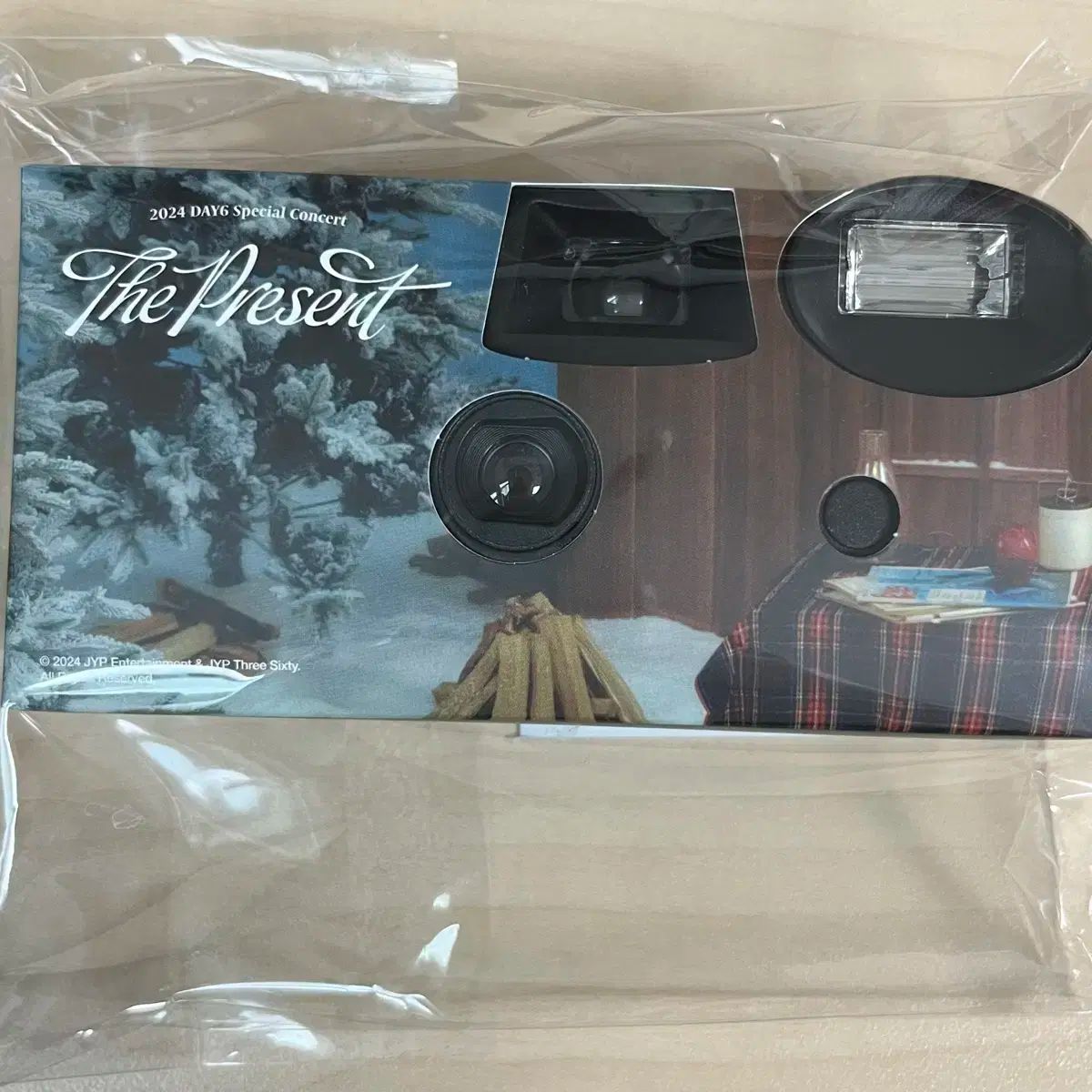 【雷市場（ポンジャン）商品韓国直送】 DAY6(デイシックス) クリスマスコンサート クレコン MD フィルムカメラ ソンジンヨン K-One ピルダウン