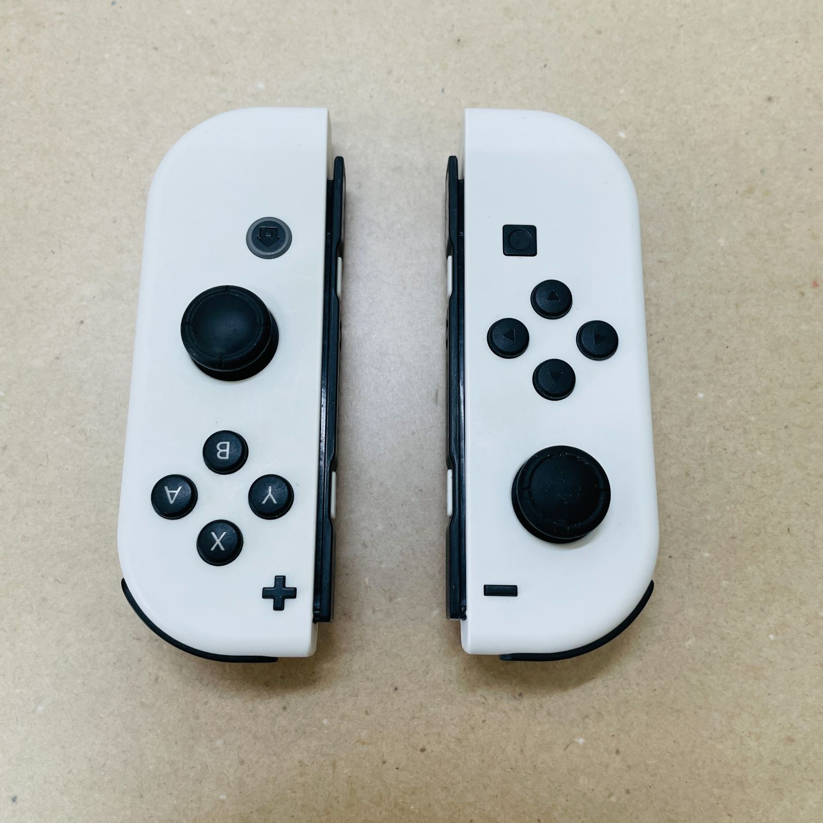 美品 Nintendo Switch 有機ELモデル ホワイト C2888 80サイズ発送