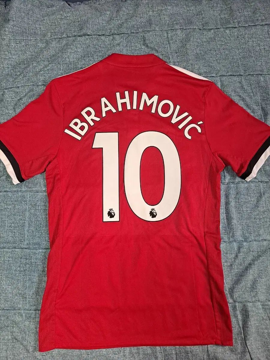 【オーセン/正規品】マンチェスターユナイテッド　イブラヒモビッチ　ユニフォーム imgrc0126572713.jpg