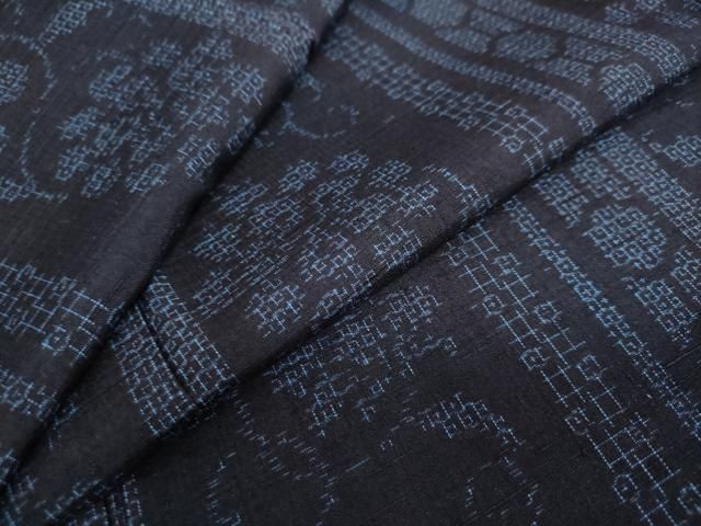 平和屋着物●結城紬 80亀甲 花唐草間道 正絹 DAAW5976ud