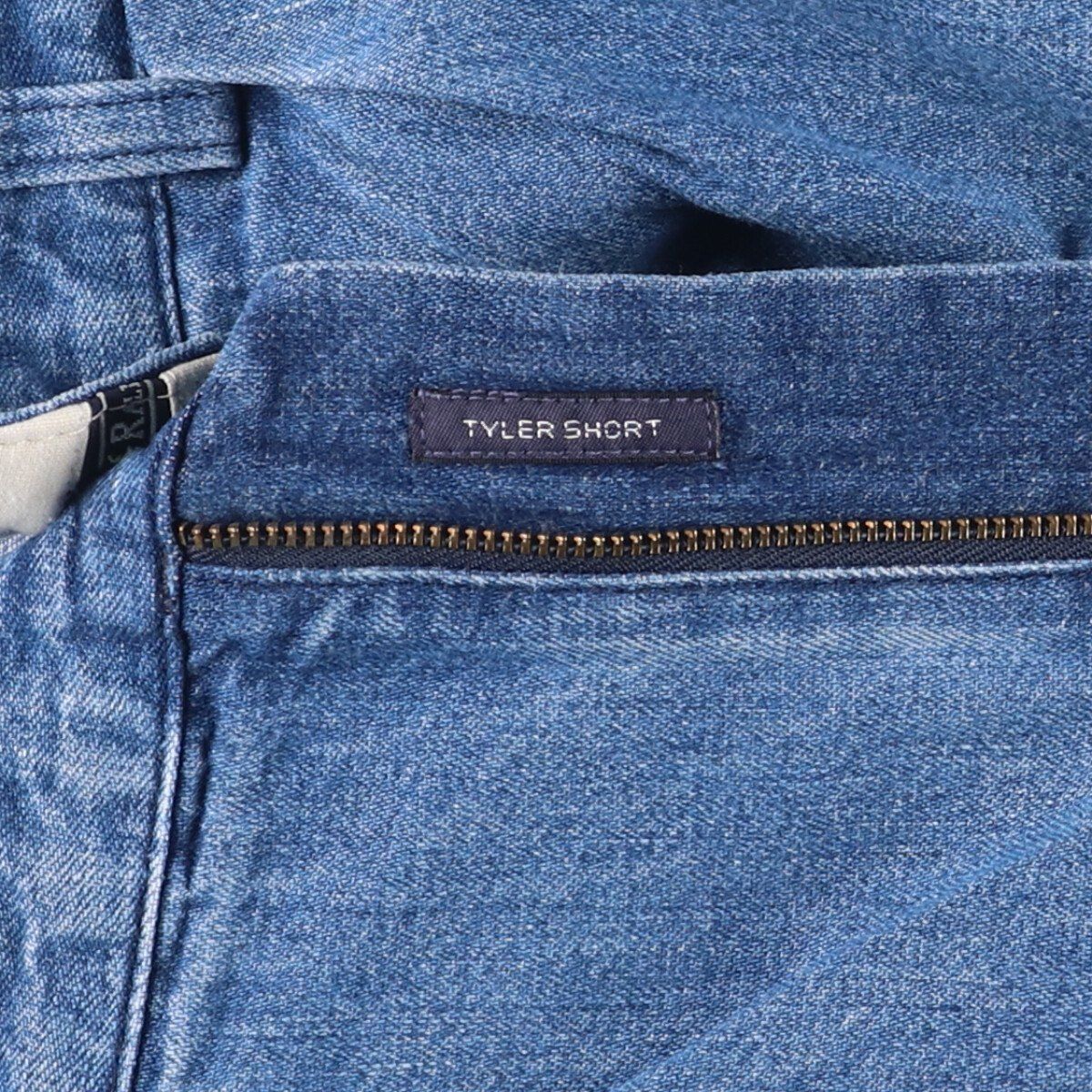 ショートパンツ