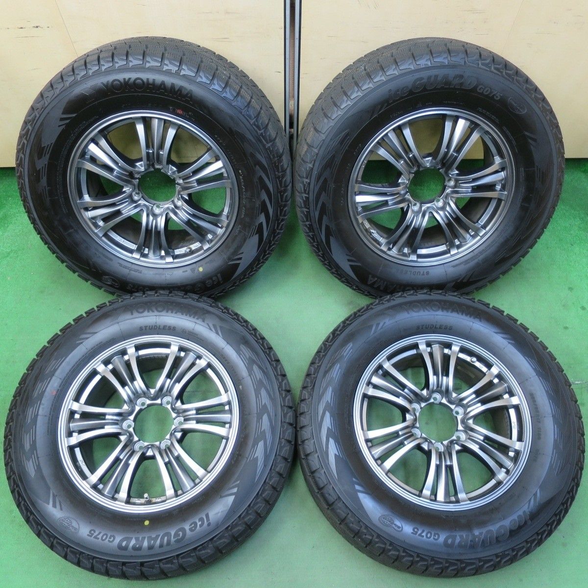 バリ溝！21年！キレイ！9.5分☆スタッドレス 265/65R17 ヨコハマ