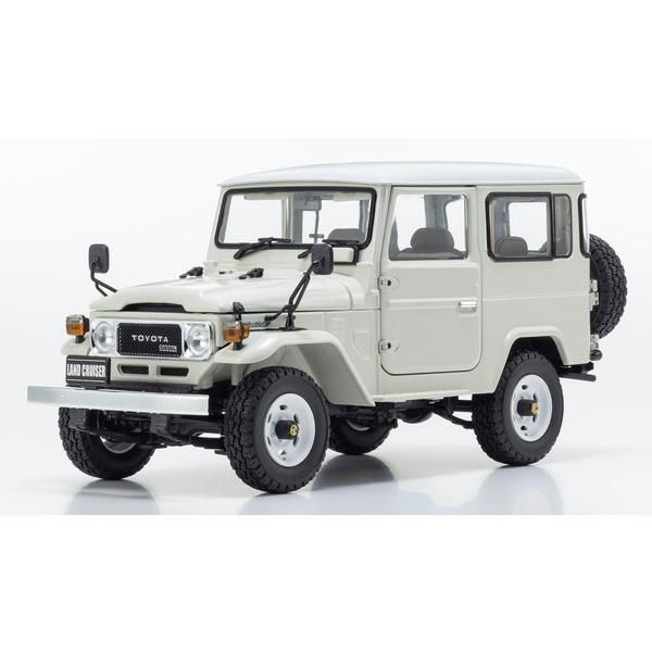 新品 京商オリジナル 1/18 トヨタ ランドクルーザー 40 バン (BJ42V) (ホワイト) 完成品ダイキャストミニカー KS08971W [佐川急便]