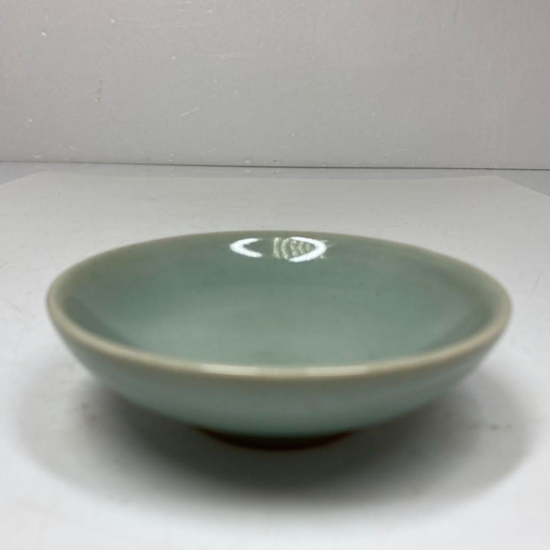 中国竜泉窯　砧青磁盃　直径9.7㎝　トヒチ　本さ6-1105☆1F 中国竜泉窯 砧青磁盃 直径9.7㎝ トヒチ 本さ6-1105☆1F - メルカリ