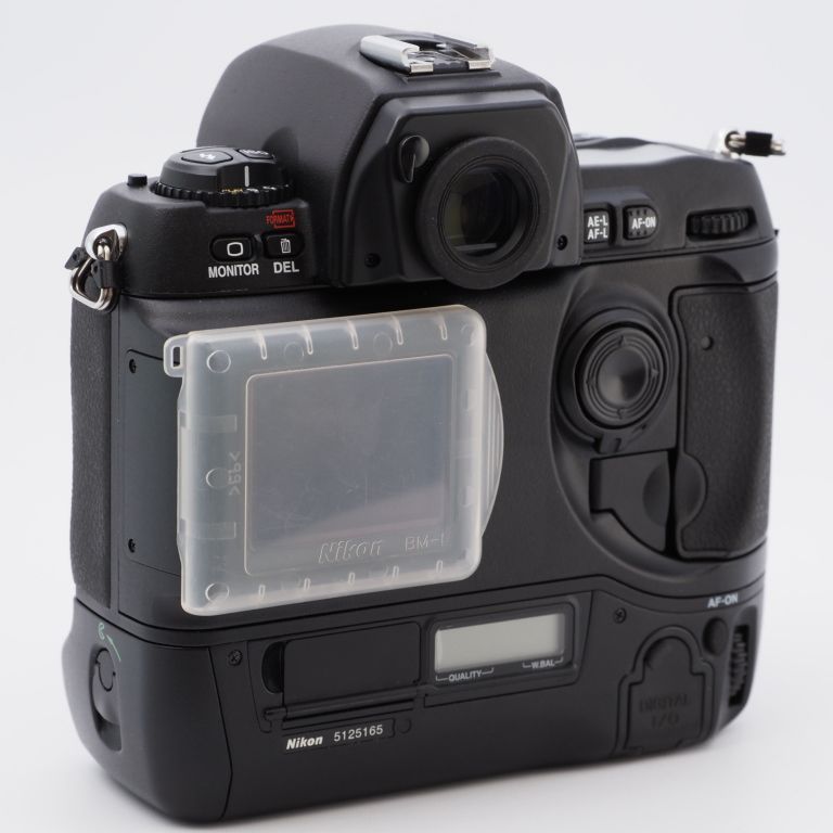 ぽ*ぽ様 Nikon D1X デジタル一眼レフカメラ Nikon ニコン D1x ボディ デジタル一眼レフカメラ - メルカリ