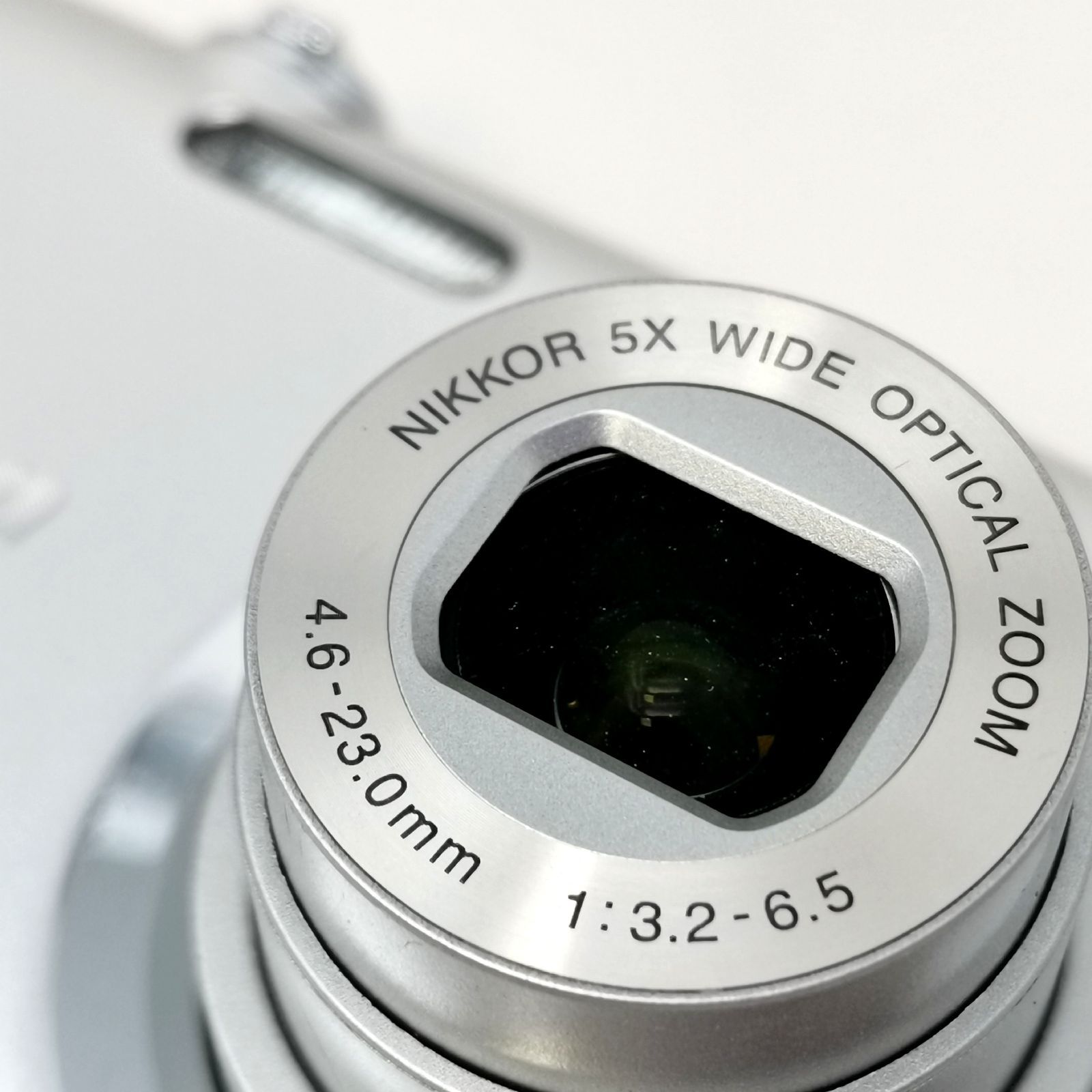 ニコン coolpix A100 シルバー 動作確認済み デジタルカメラ デジカメ