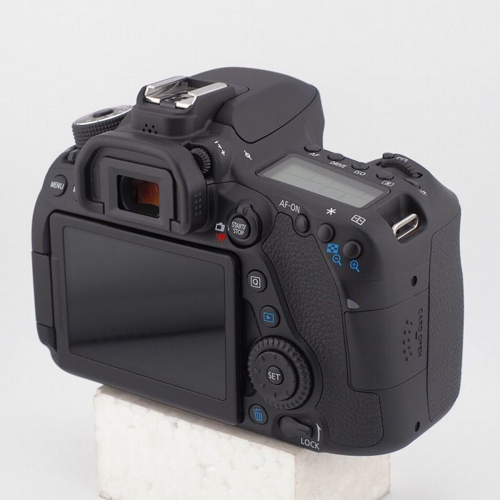 中古】(キヤノン) Canon EOS 80D キヤノン デジタル一眼 CANON EOS 80D  