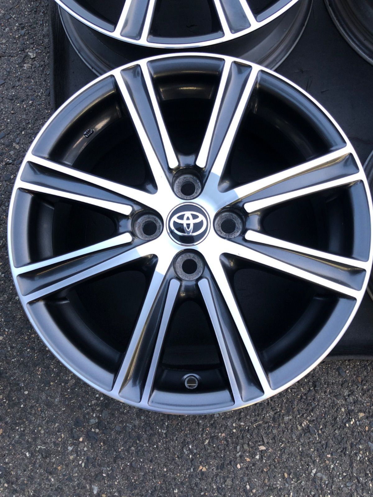 トヨタ カローラフィールダー 純正 アルミホイール 16インチ