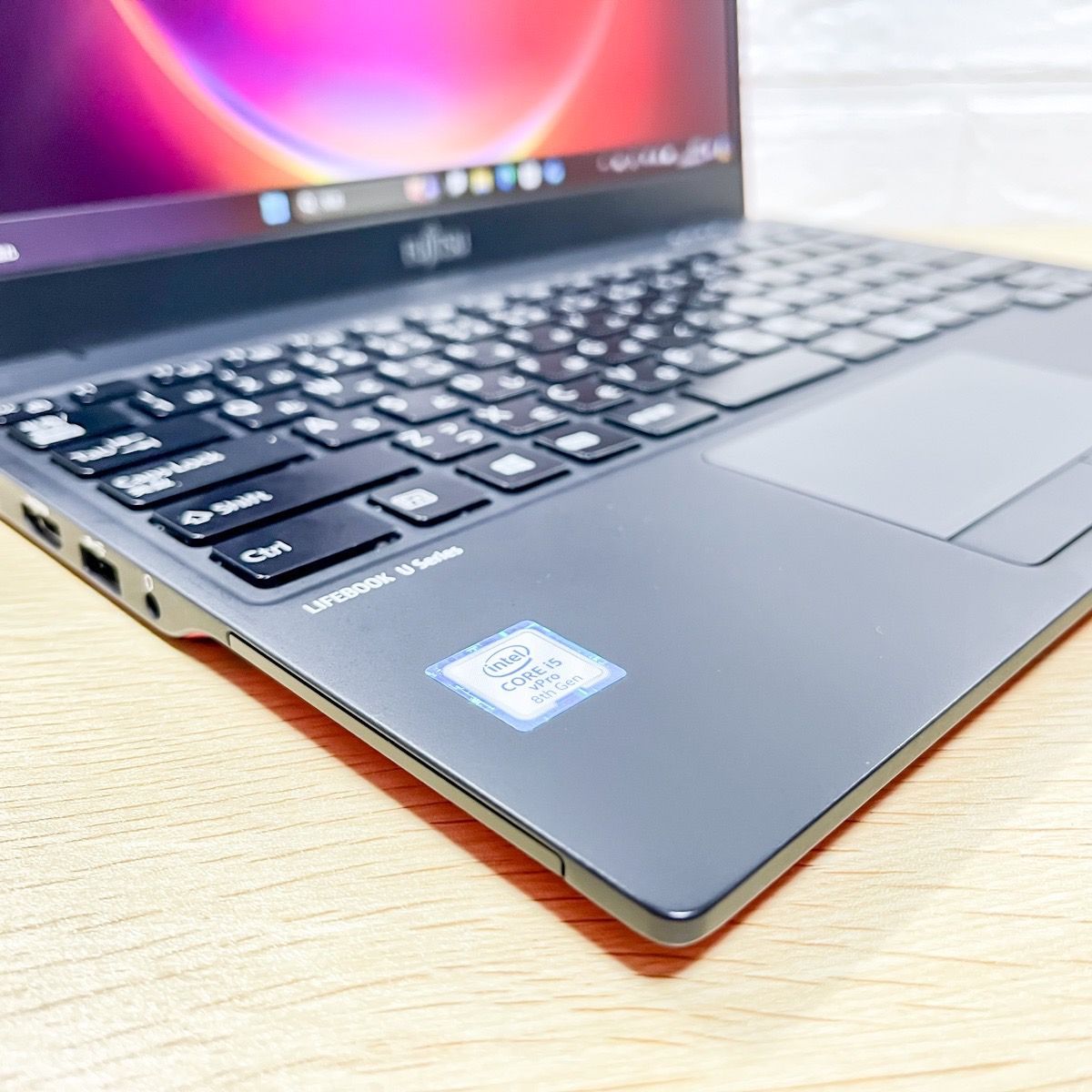美品 8世代Core i５　LIFEBOOK U939　ほぼ新品SSD256GB Amazon.co.jp: 【整備済み品】 富士通 極軽極薄FUJITSU LIFEBOOK