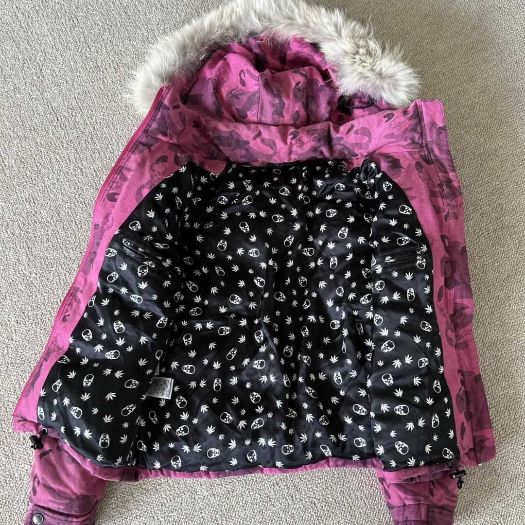 ルシアンペラフィネ ダウンジャケット スカル総柄 カシミヤ混コヨーテファー GULLKHAN_COM