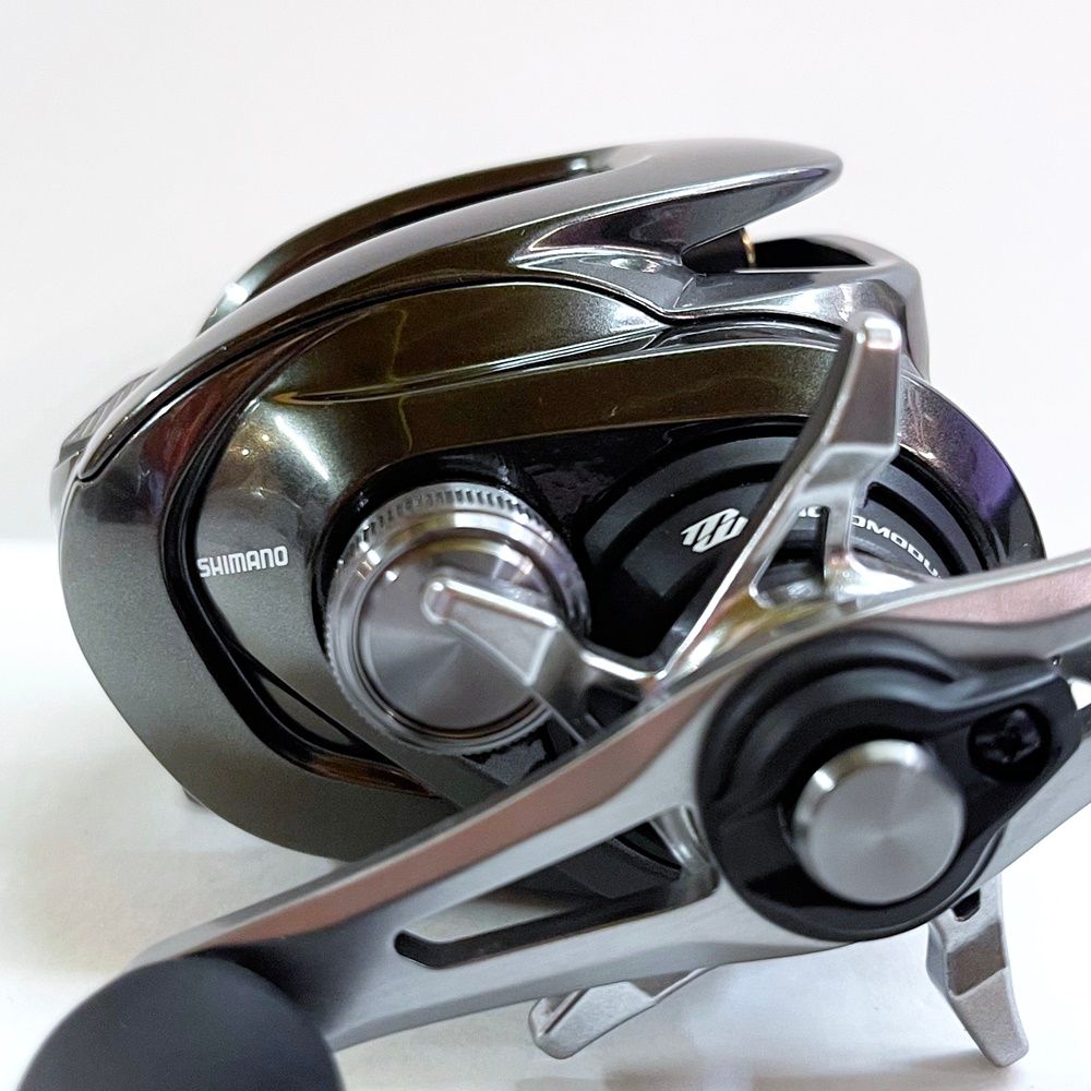 ☆シマノ(SHIMANO) リール 20 メタニウム 右ハンドル チコ様専用