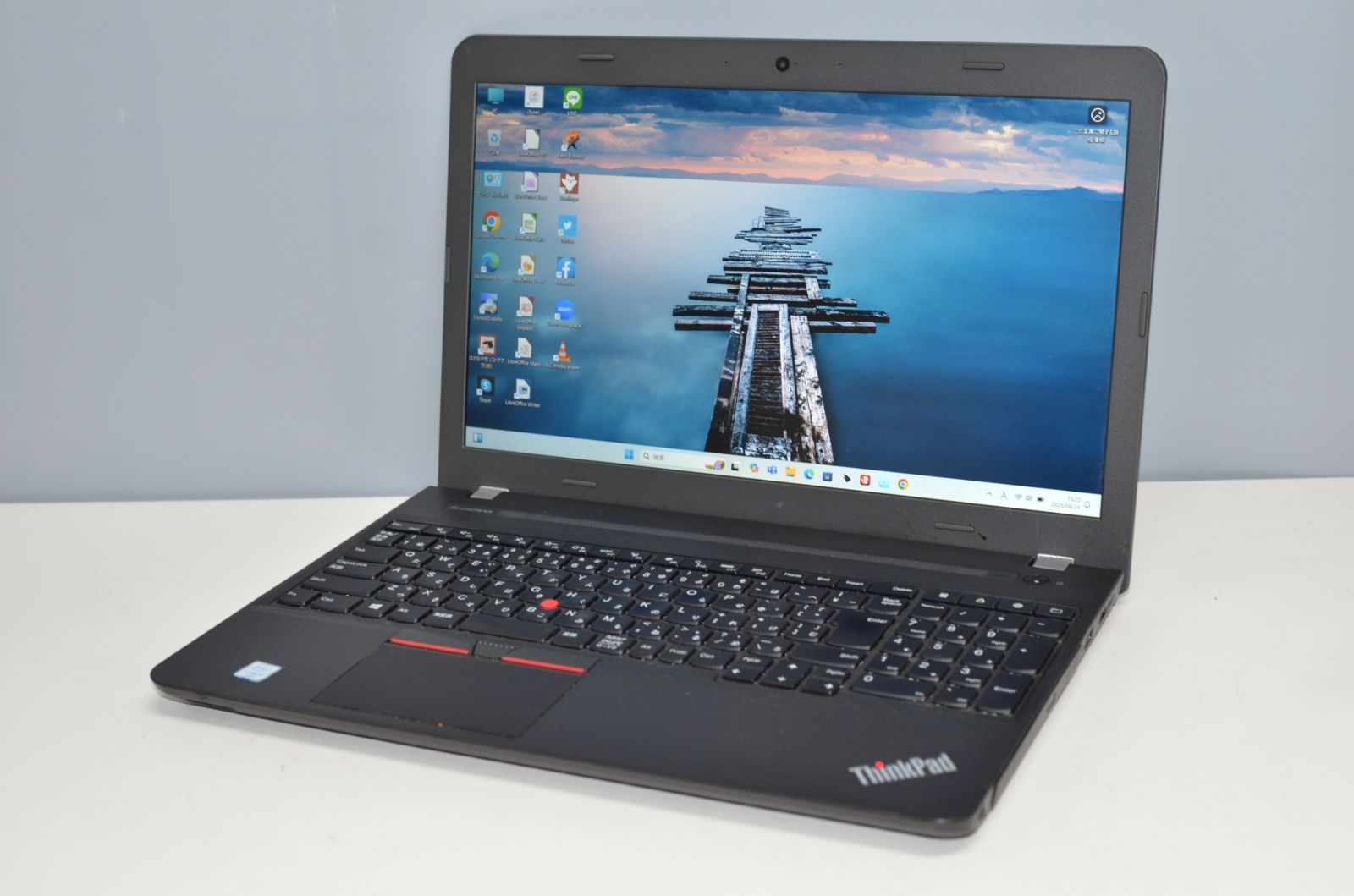 中古ノートパソコン LENOVO E560 core i5-6200U 爆速SSD512GB メモリー