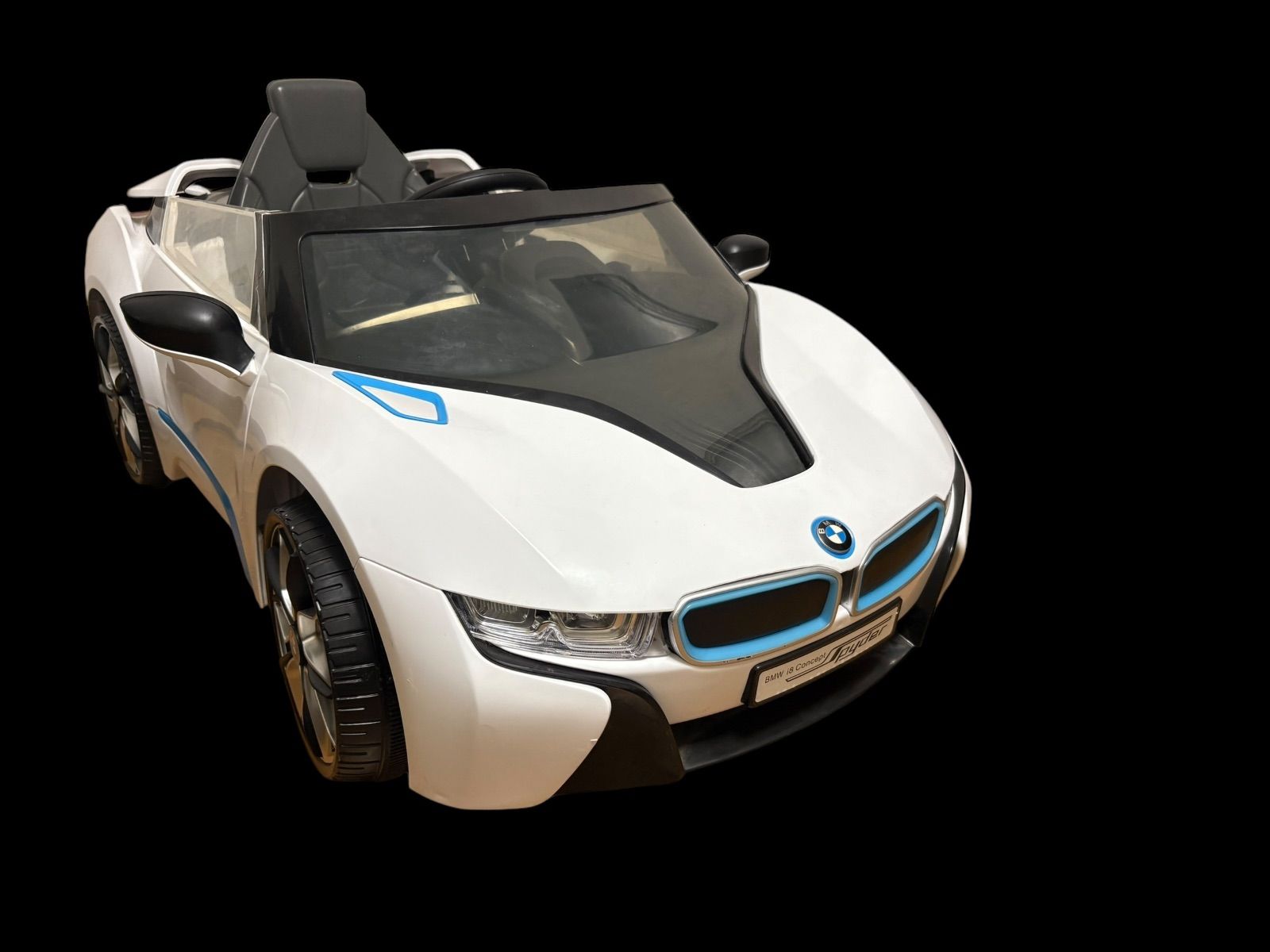 トイザらス BMW i8 Concept Spyder 子供用電動ミニカー - メルカリ