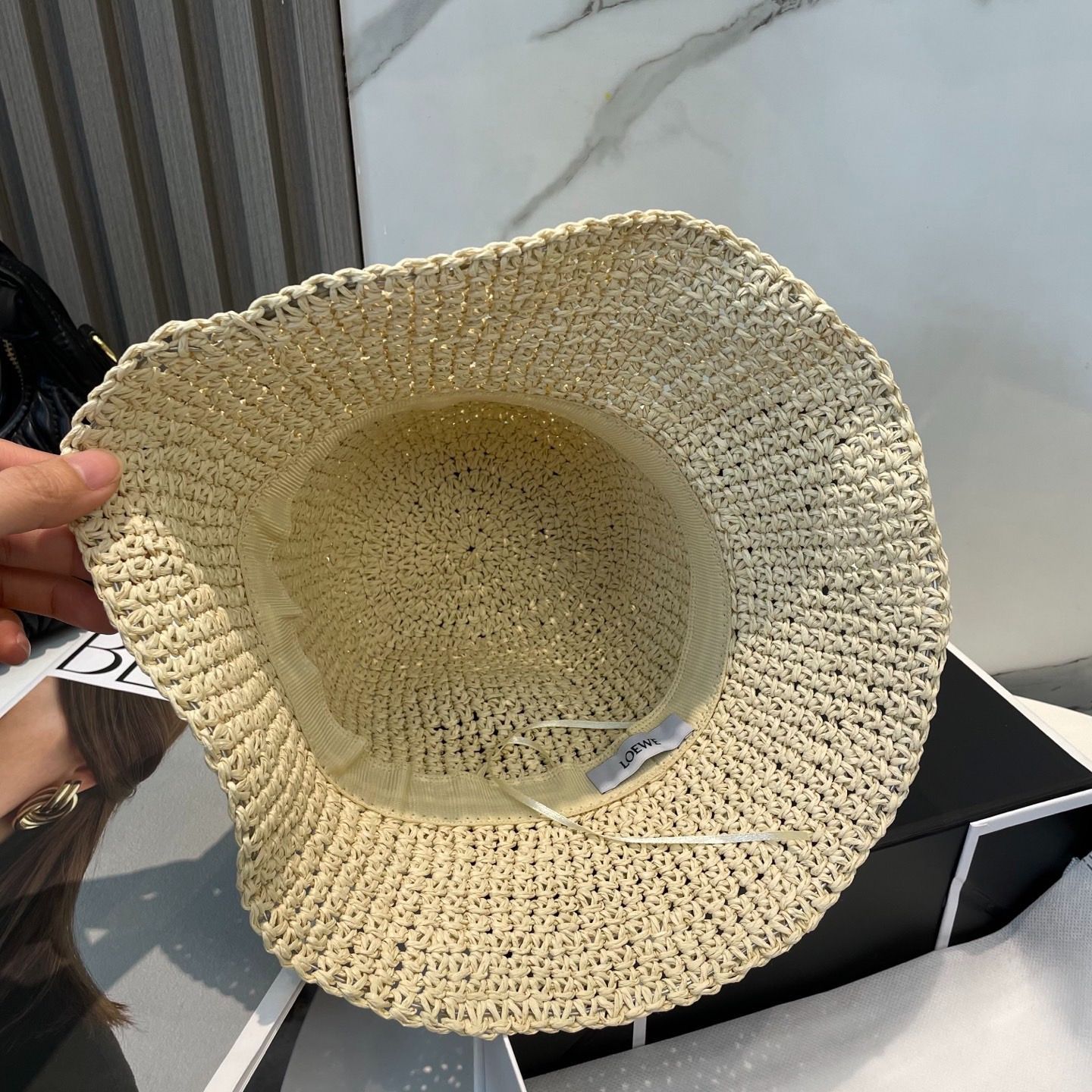 LOEWE フリンジ付き麦わら帽子 LOEWE フリンジ付き麦わら帽子