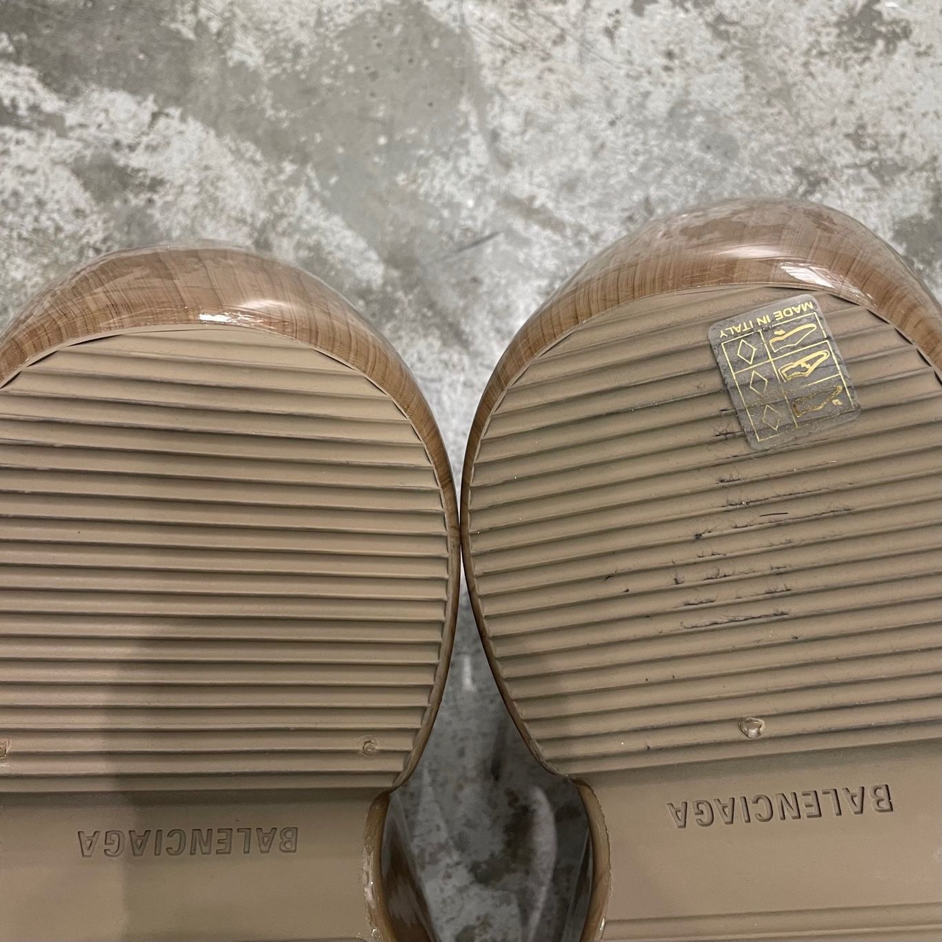 O BALENCIAGA TECHNOCLOG RUBBER PRINTED テクノクロッグ ミュール 