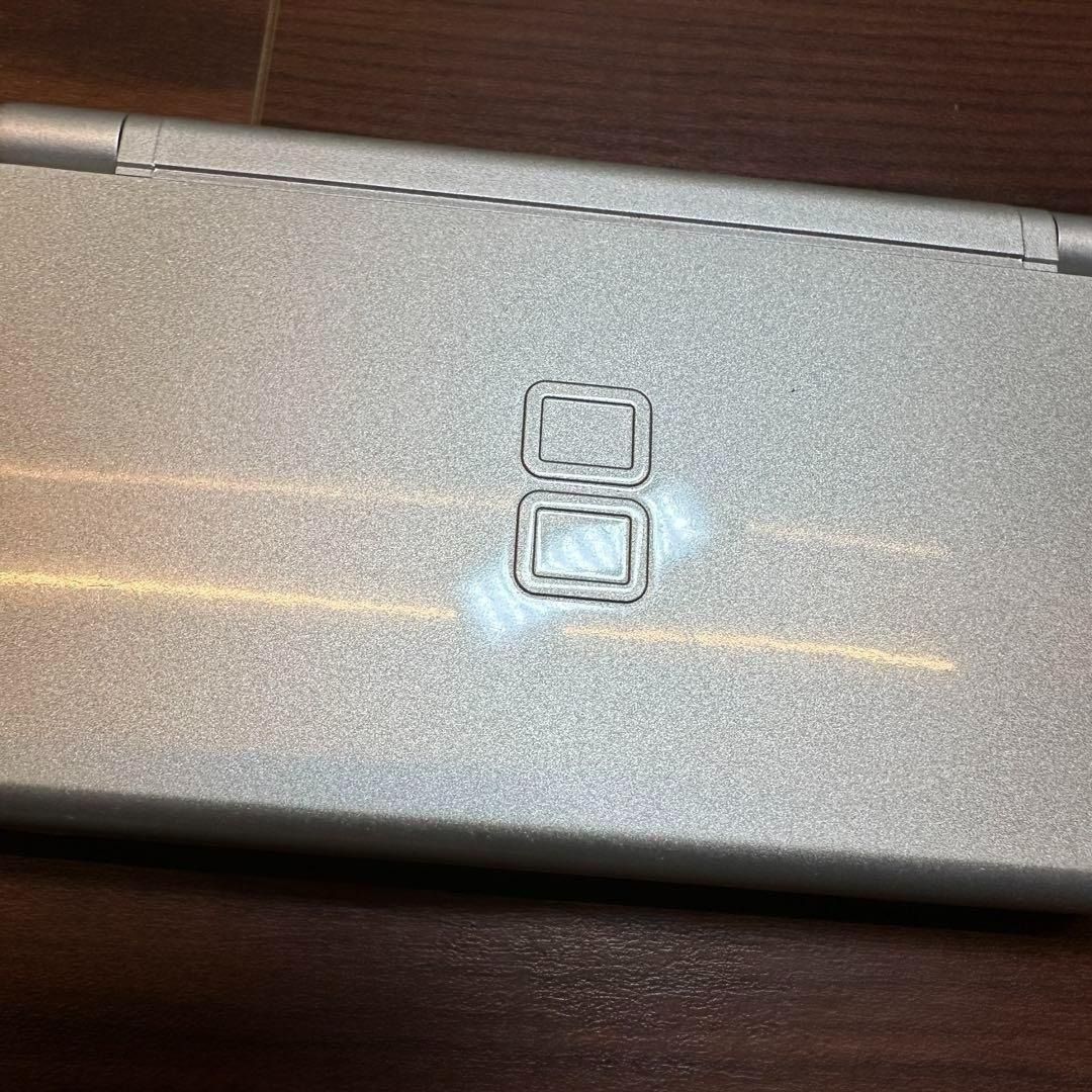 グロスシルバー