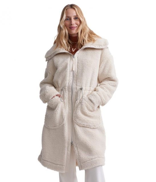 【送料無料】 バーレイ レディース コート アウター Logan Sherpa Coat Sandshell