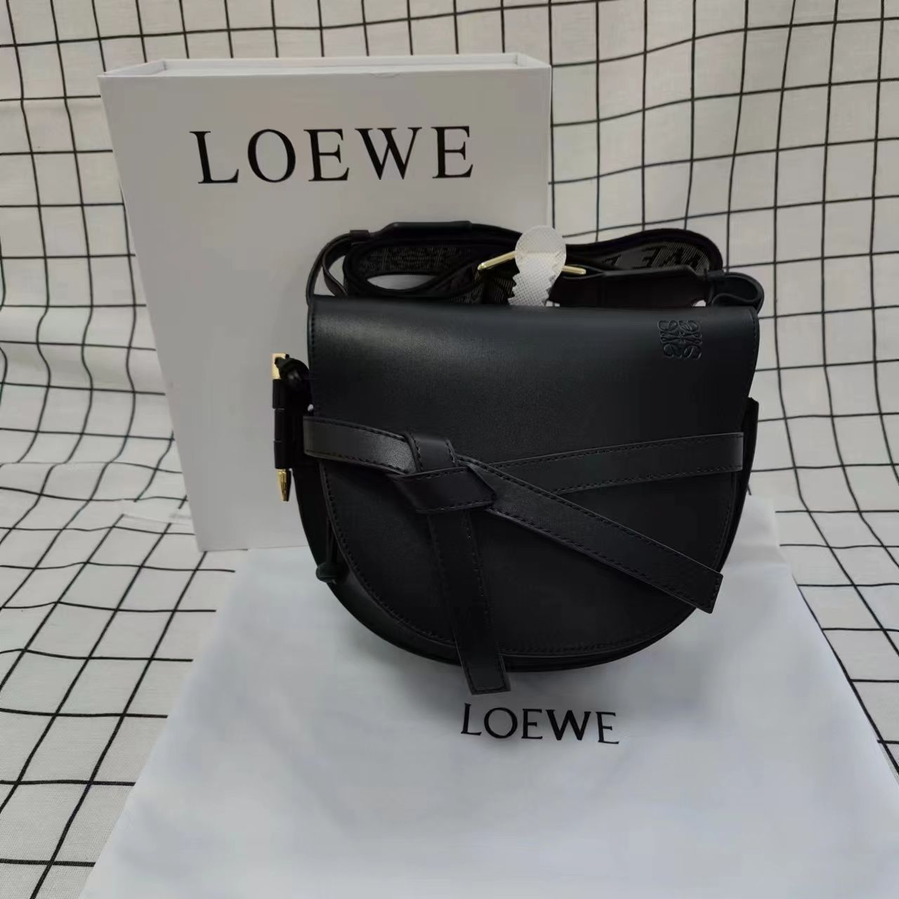 世界の LOEWE ロエベ ゲート バムバッグ レディース