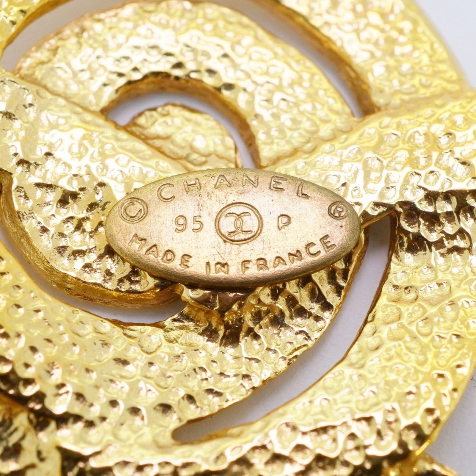極美品 シャネル ブローチ ココマーク ハートモチーフ ビジュ 刻印 ゴールド シャネル(Chanel) シャネル ブローチ ココマーク ハートモチーフ