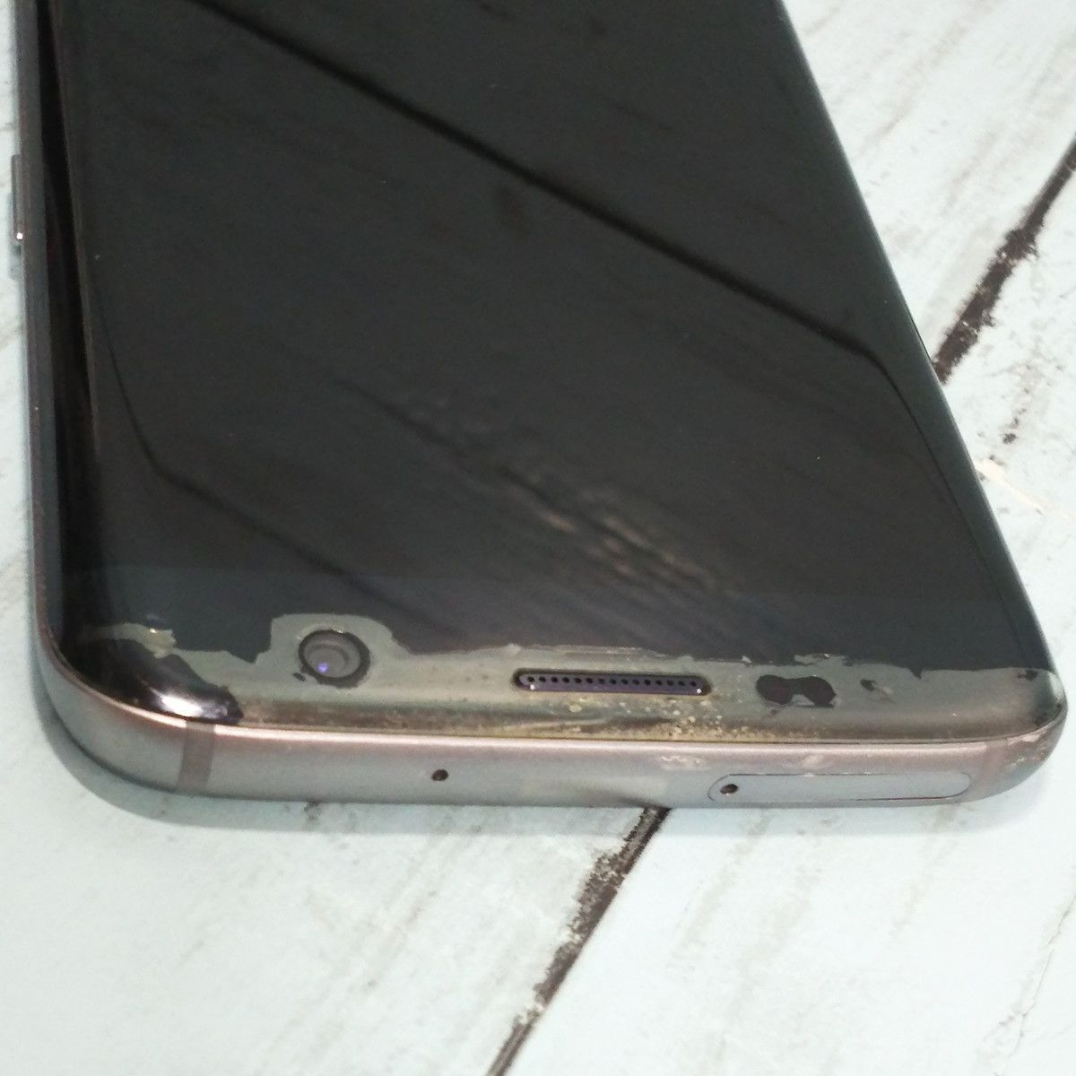 au Galaxy S7 edge SCV33 ブラックオニキス 本体 白ロム [ジャンク 