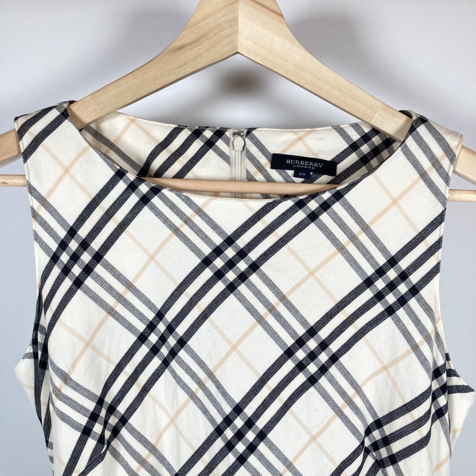 美品]BURBERRY LONDON バーバリー ロンドン ノバチェック ノースリーブ 