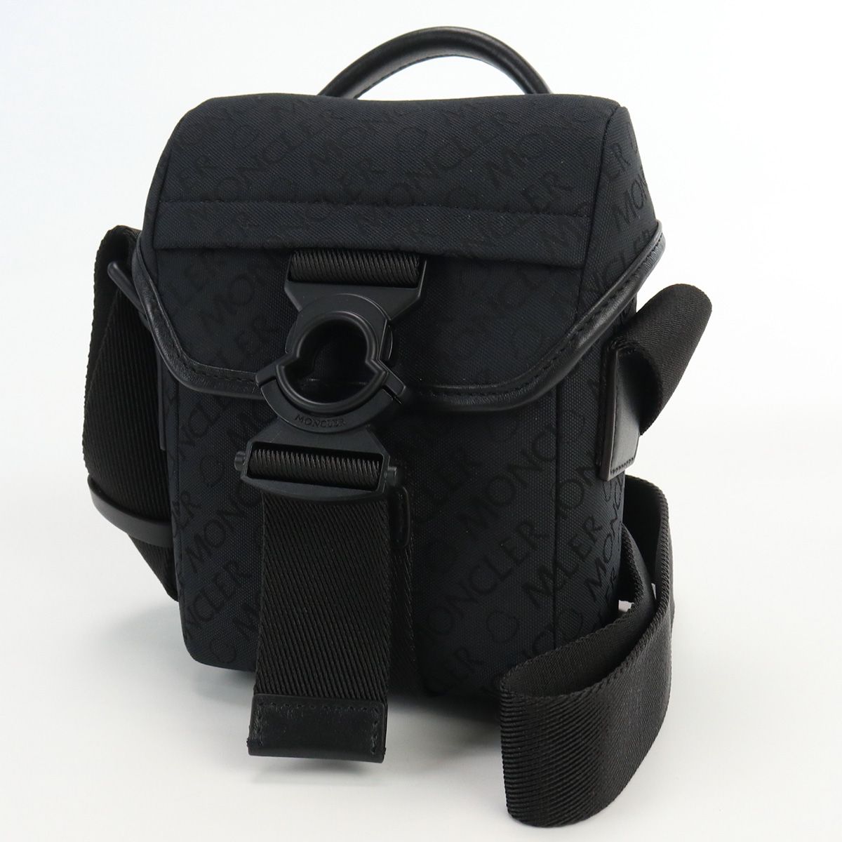 MONCLER モンクレール スプレッド クロスボディ 6B00002 M2424