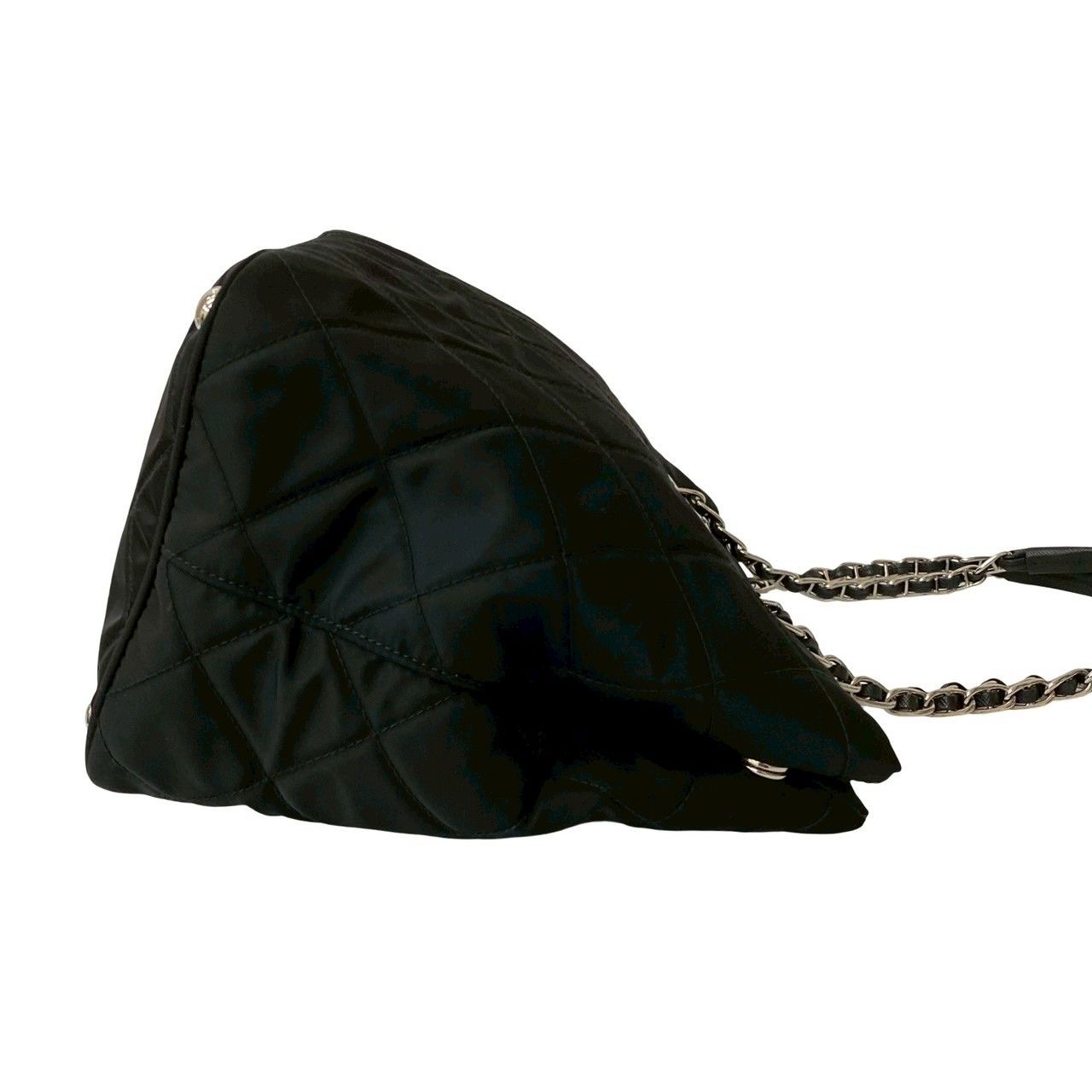 PRADA トートバッグ　ナイロンキルティング　ブラック　三角ロゴプレート PRADA プラダ 三角ロゴプレート ハンドバッグ トートバッグ