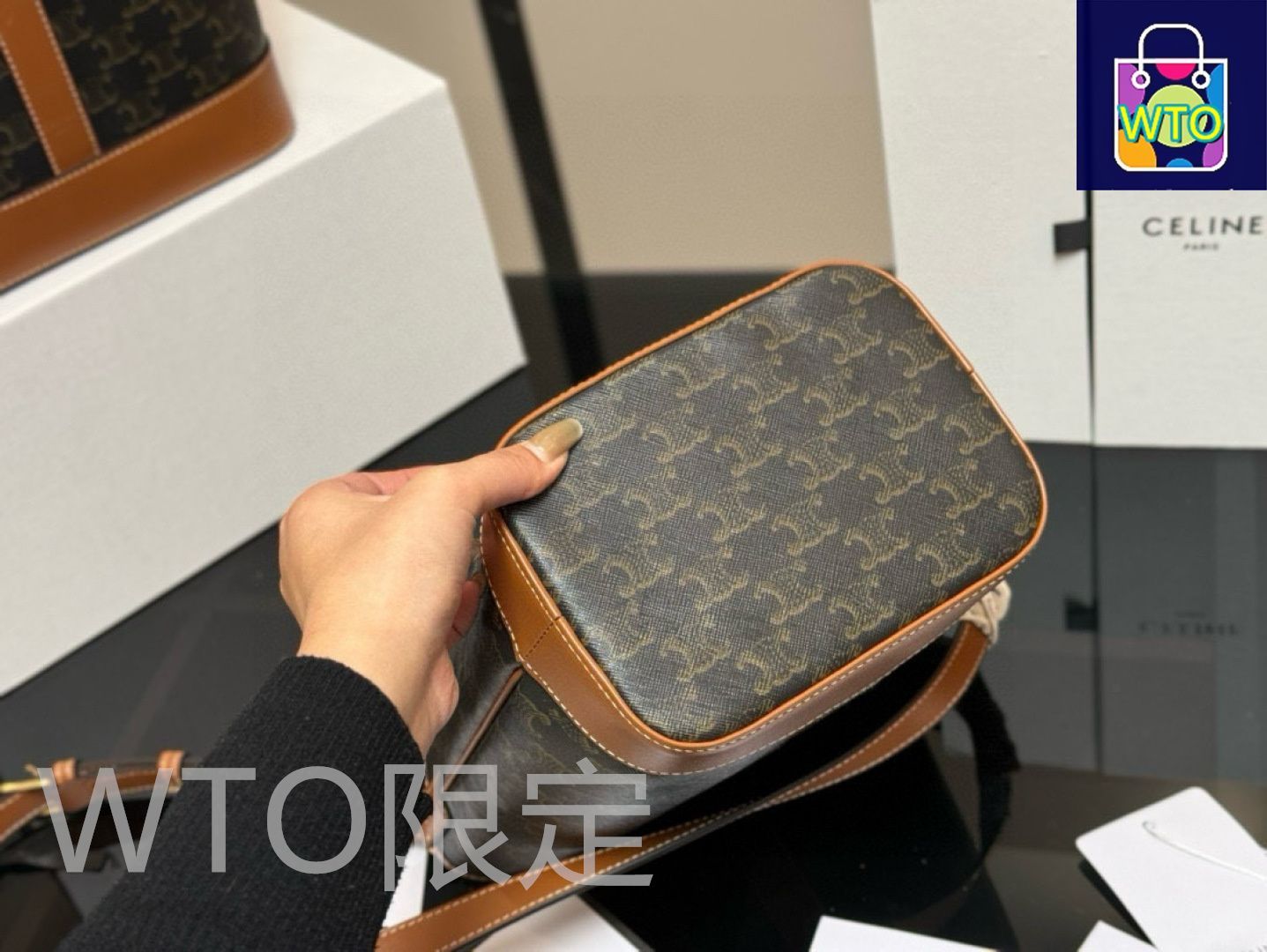 Celine] バケットバッグ - ギフトボックス付き | セリーヌ
