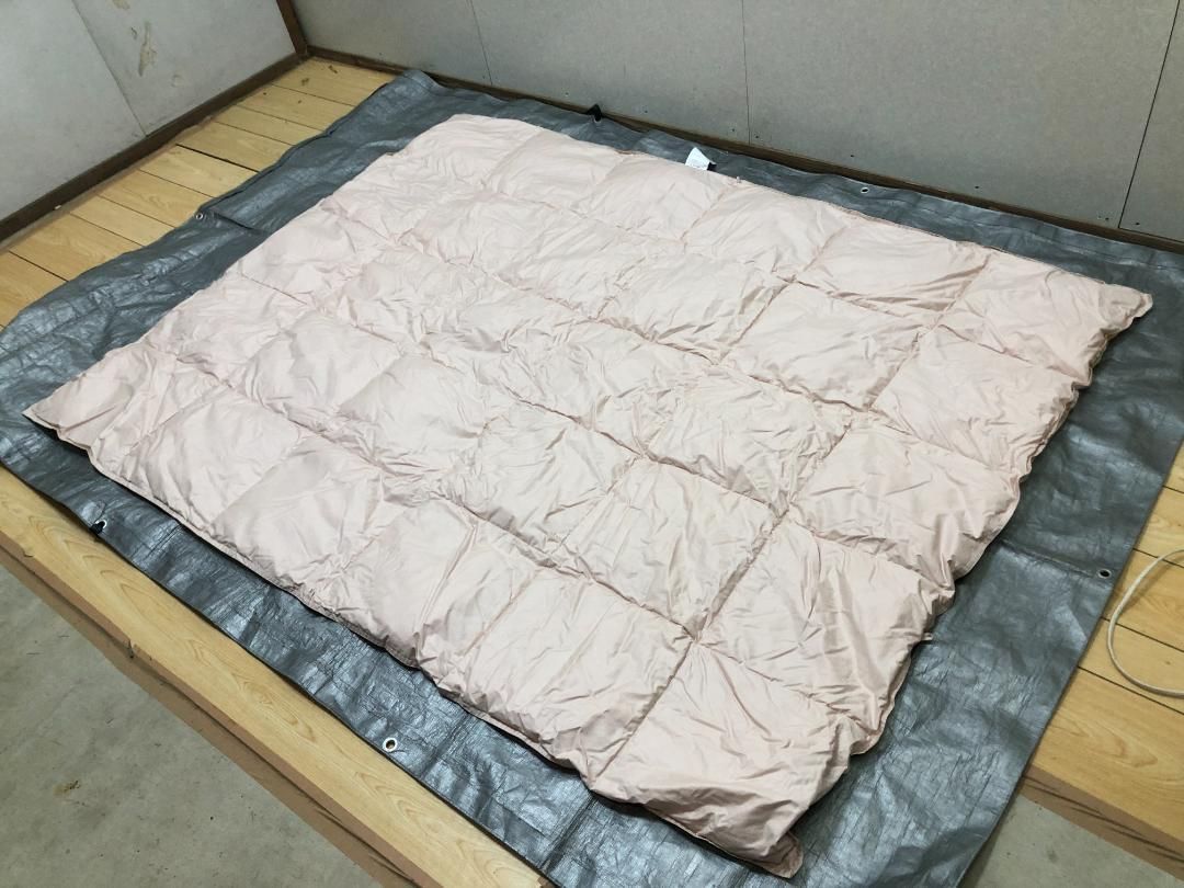美品 西川産業 羽毛布団 ダウン フェザー 250428-7 - メルカリ