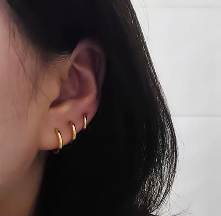 フープ ピアス ゴールド2mm×6/8/10mm 18k S925 18金 - メルカリ