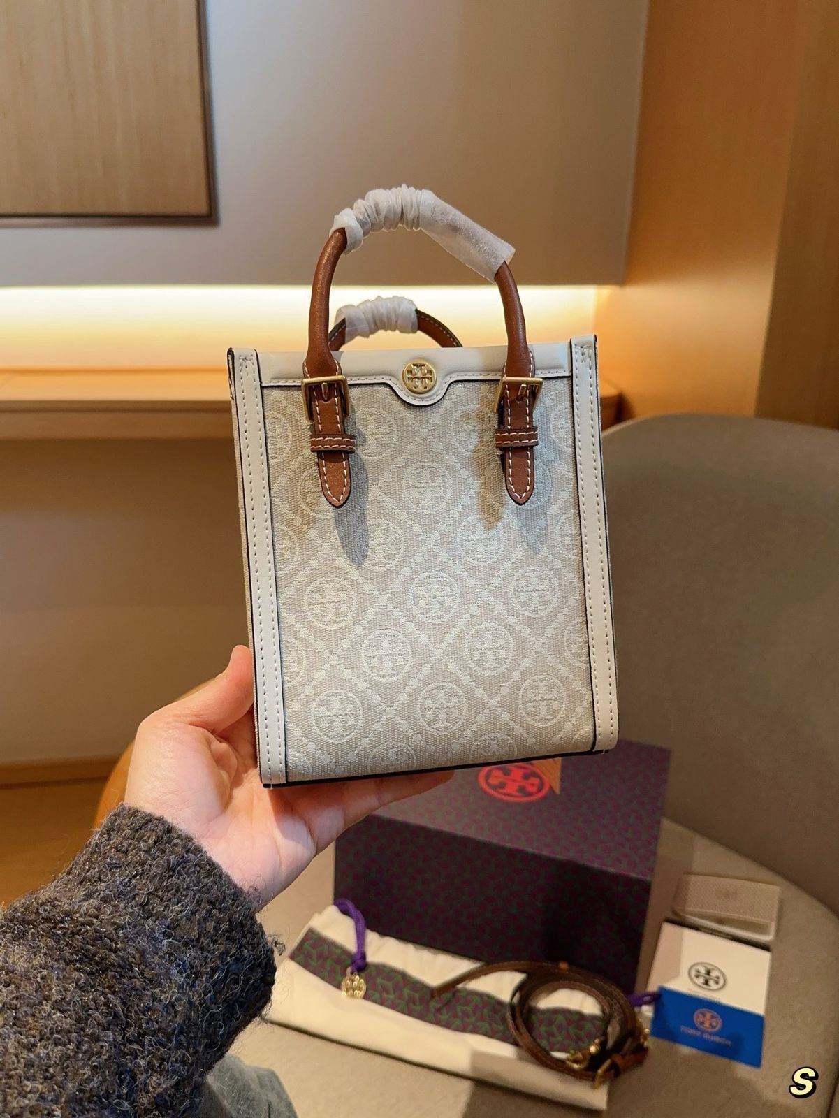 新品未使用 Tory Burch トリーバーチ　ショルダーバッグ　モノグラム