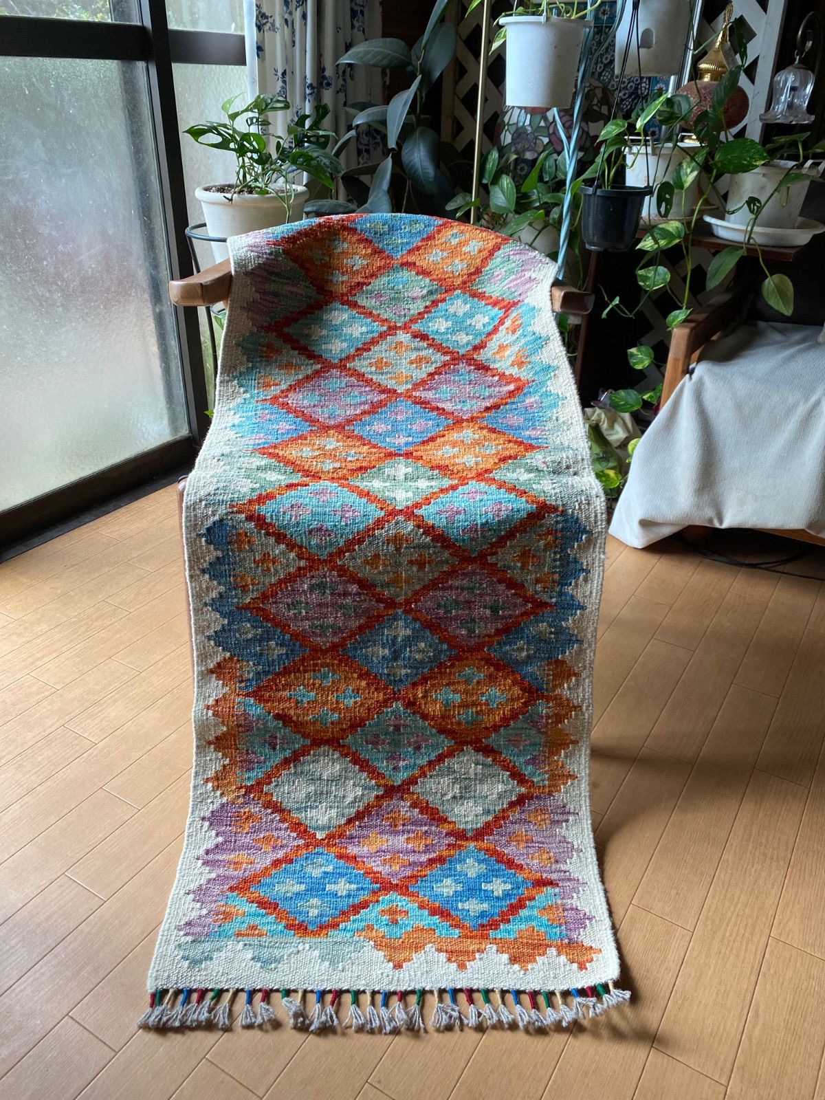 センスの良い素敵なキリム選びました お部屋の模様替えに