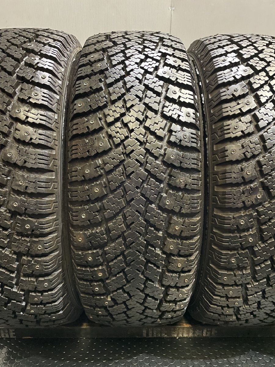 nokian HAKKAPELIITTA sport UTILITY 265/70R16 16インチ スパイク 
